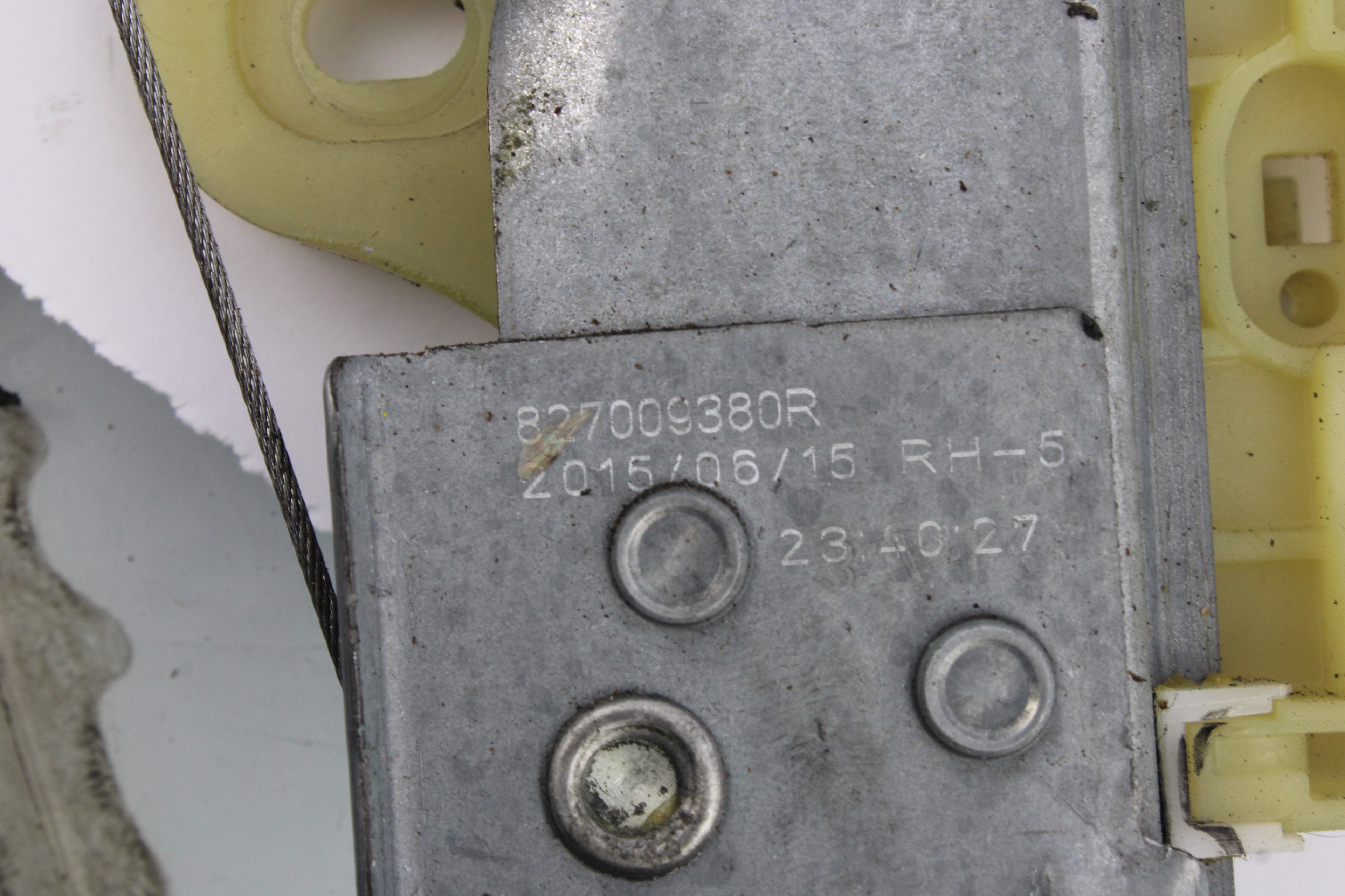 RENAULT Captur 1 generation (2013-2019) Стеклоподъемник задней правой двери 827009380R 19361220