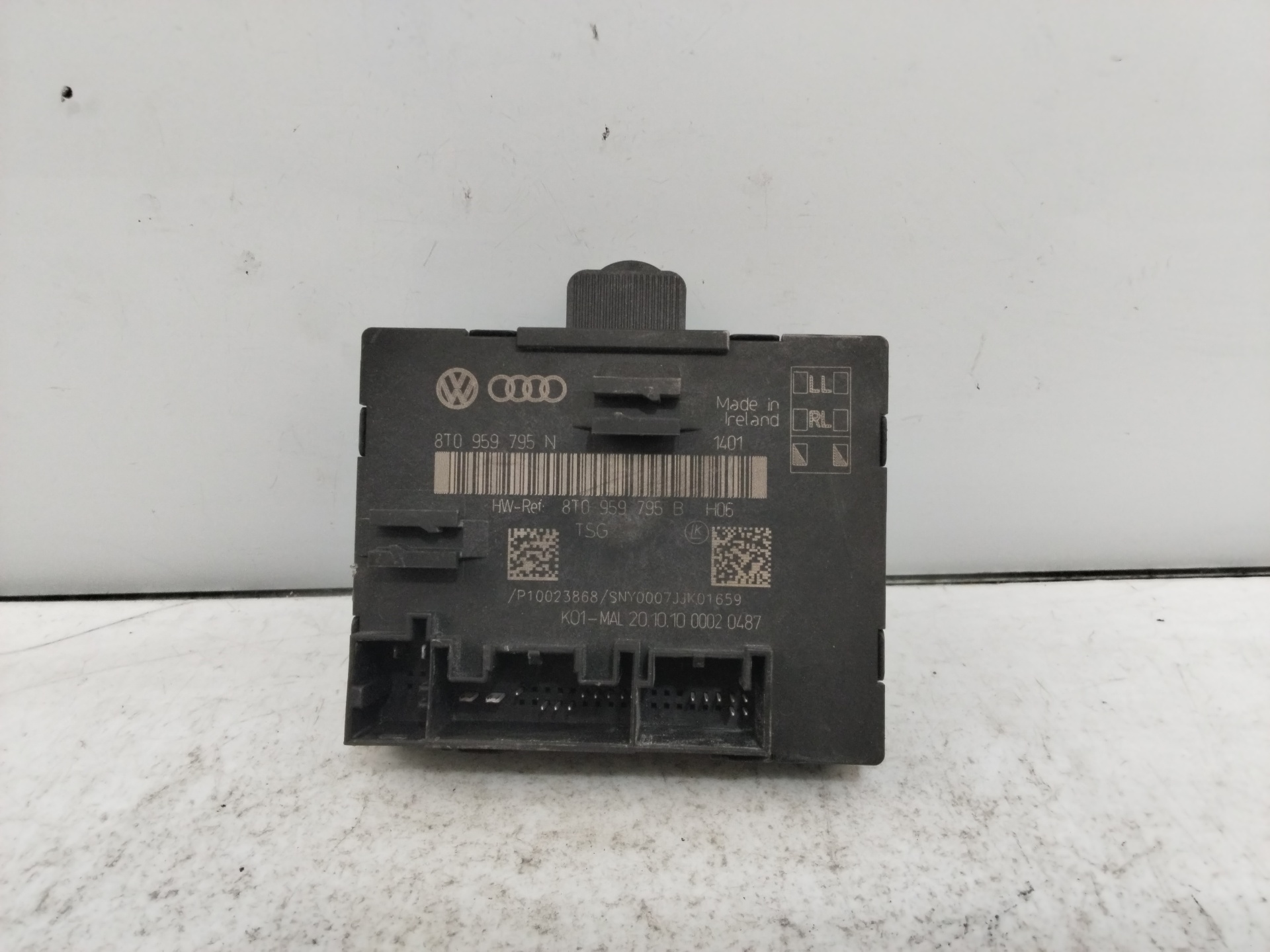 AUDI A4 B8/8K (2011-2016) Kiti valdymo blokai 8T0959795N 25393299