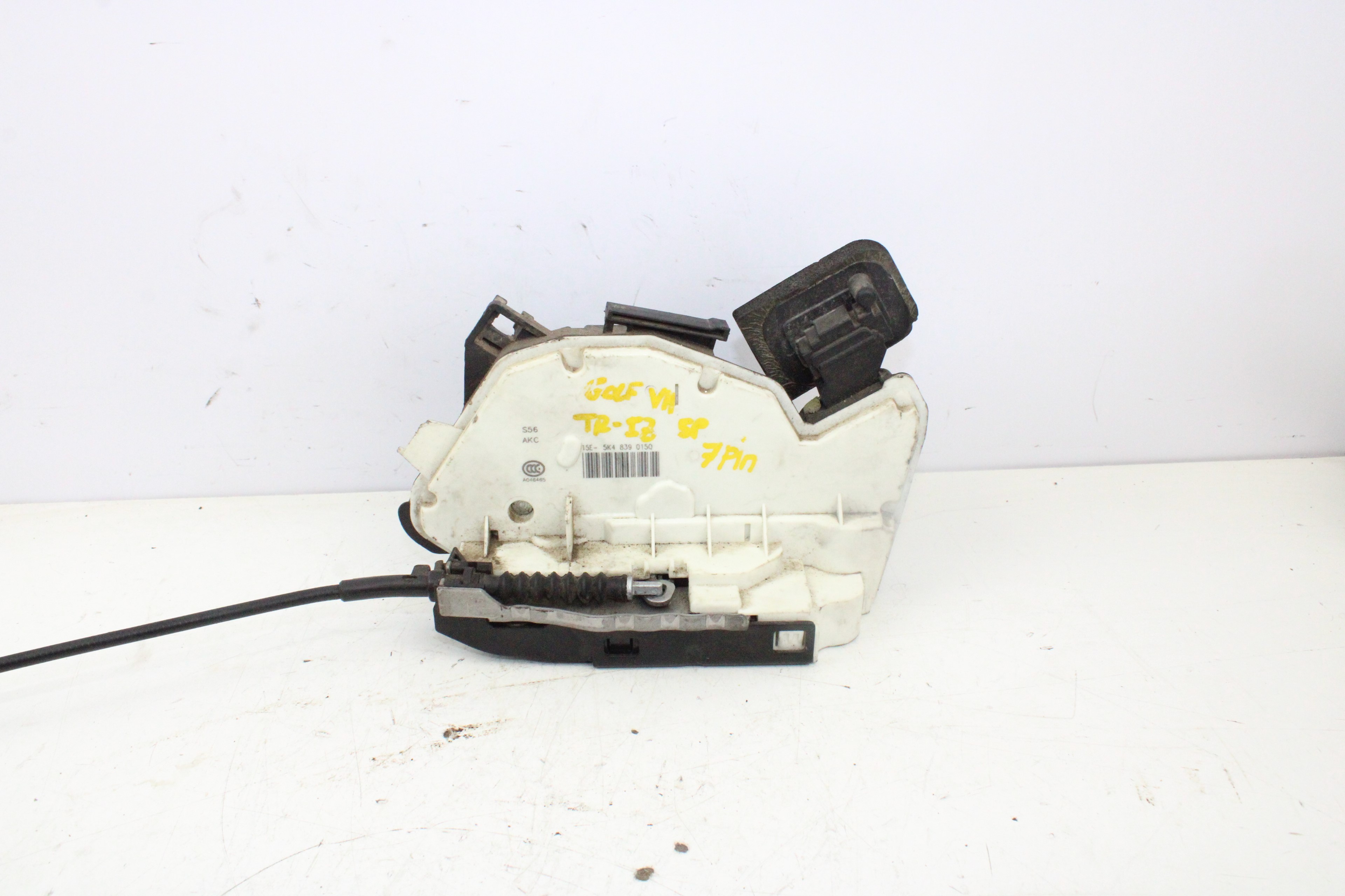 SEAT Leon 3 generation (2012-2020) Rear Left Door Lock 5K4839015Q 23710833