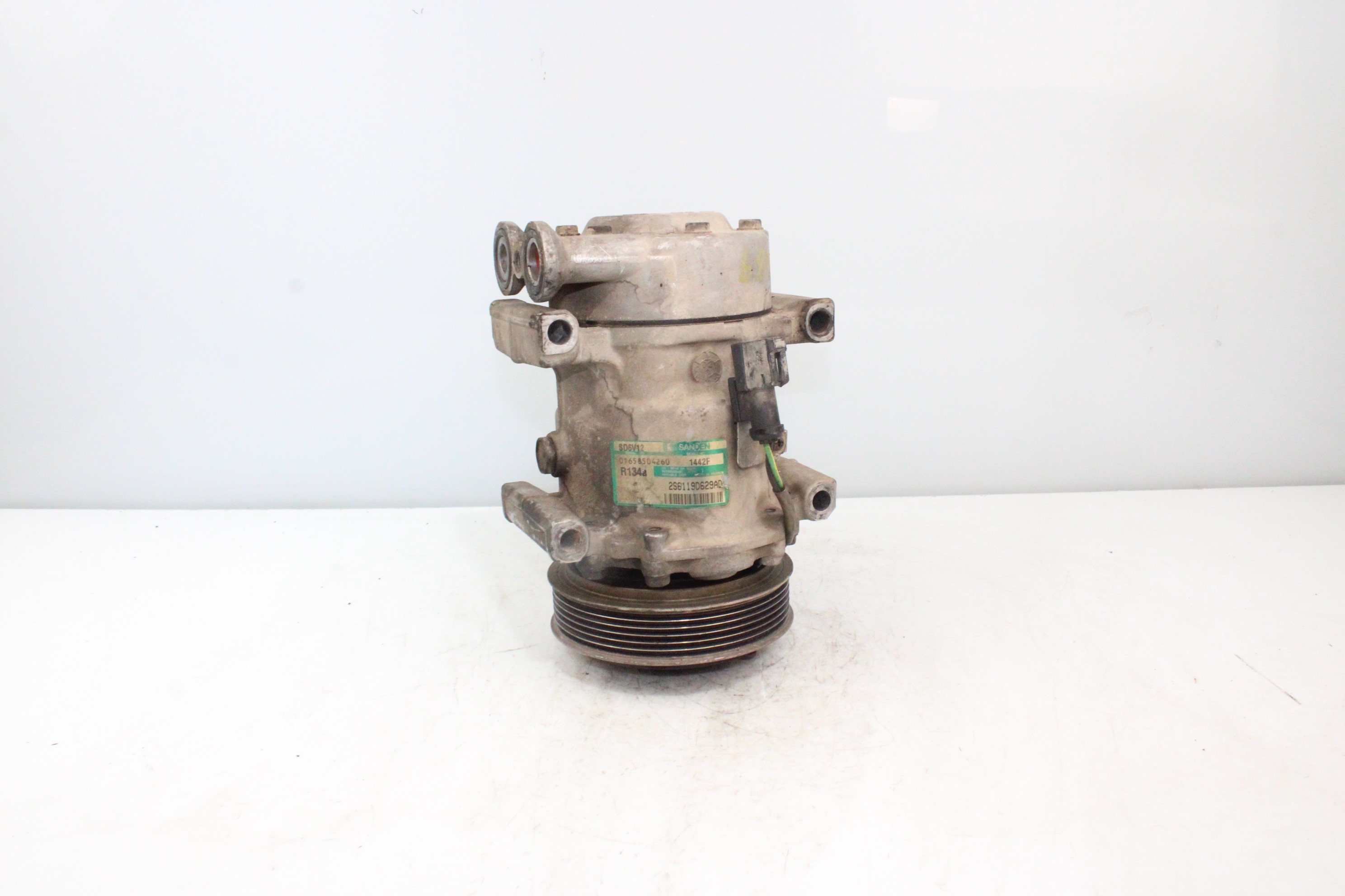 FORD Air Condition Pump 2S6119D629AD 23770504