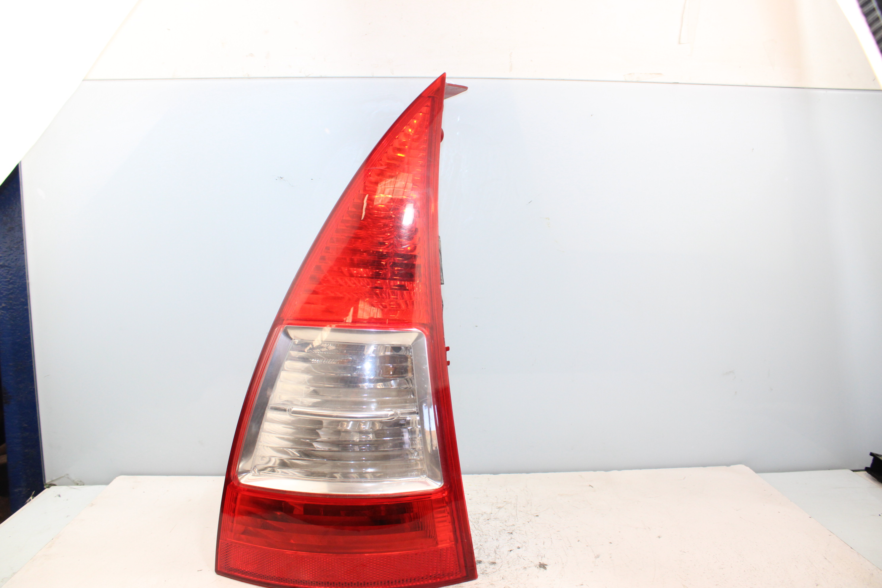 TOYOTA Grand Vitara 2 generation (2005-2014) Rear Right Taillight Lamp NOTIENEREFERENCIA 25355385