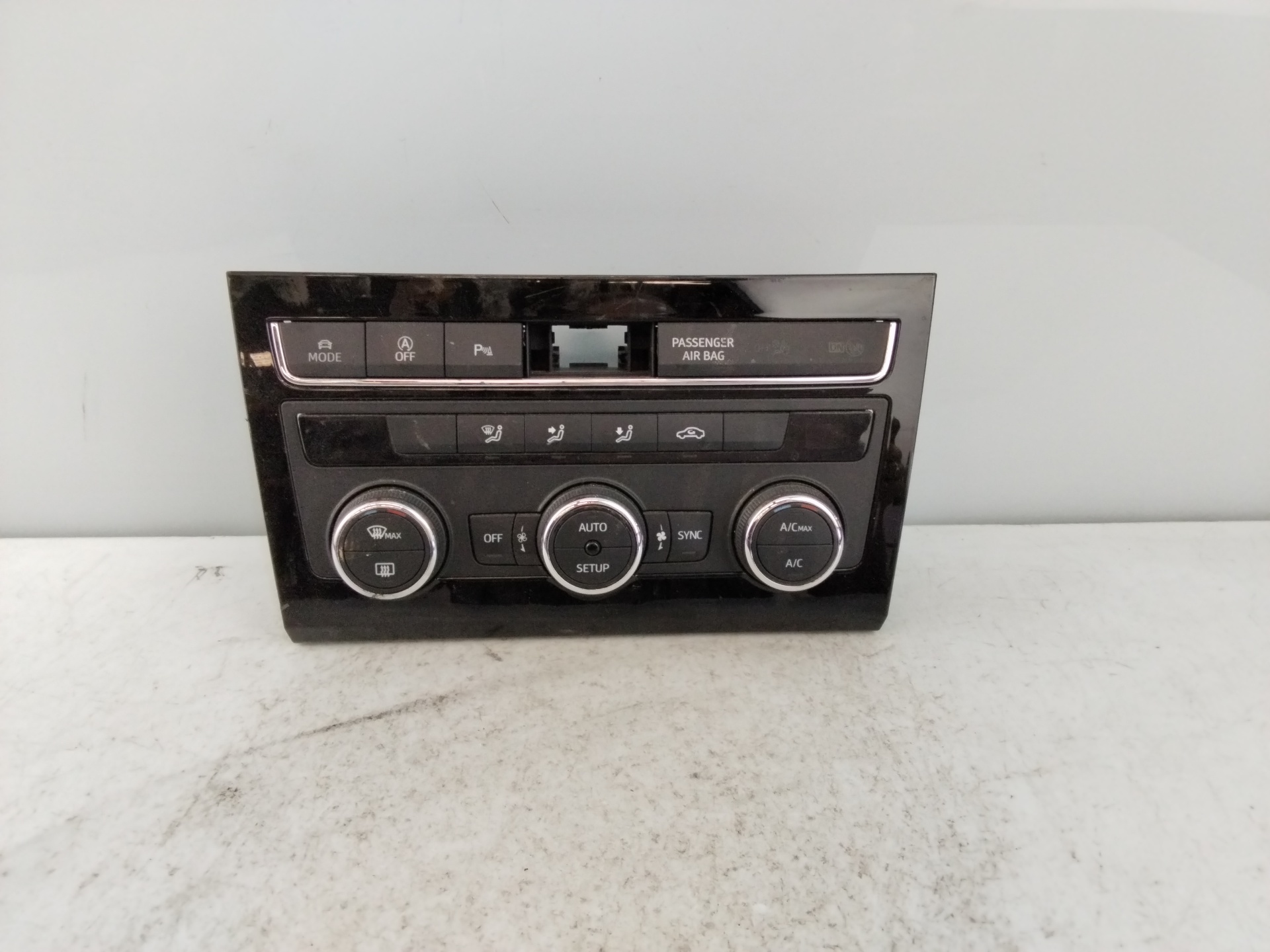 SEAT Leon 3 generation (2012-2020) Climate  Control Unit 5F0907044AK 26032663