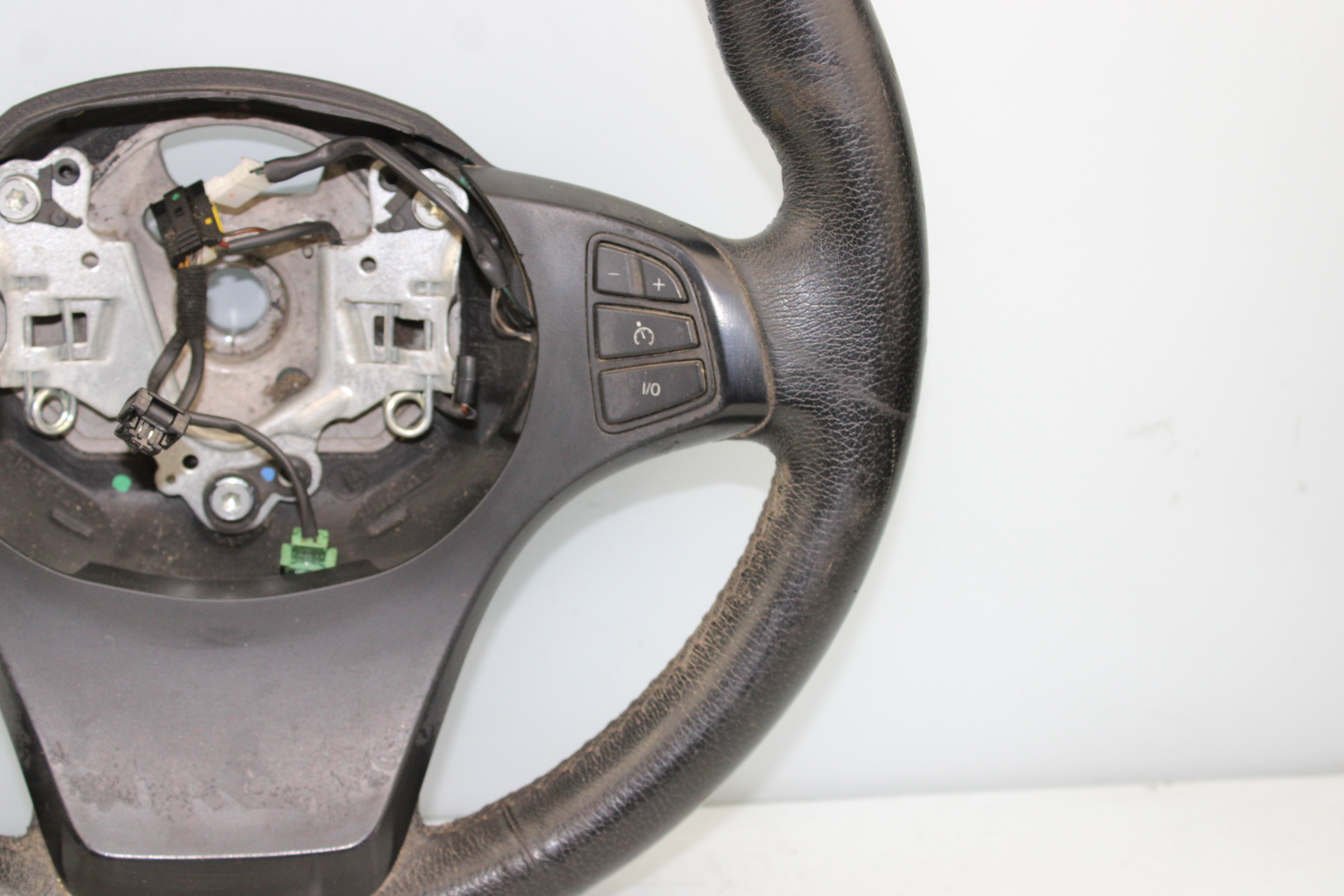 BMW X3 E83 (2003-2010) Steering Wheel NOTIENEREFERENCIA 25266279
