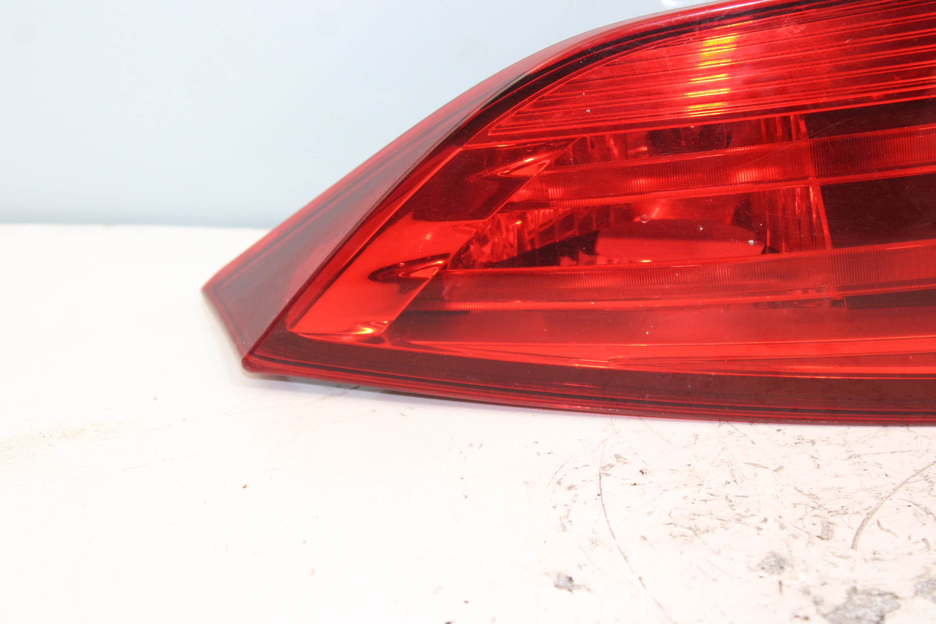 BMW X1 E84 (2009-2015) Bakre höger bakljuslampa LH03427500 25267496