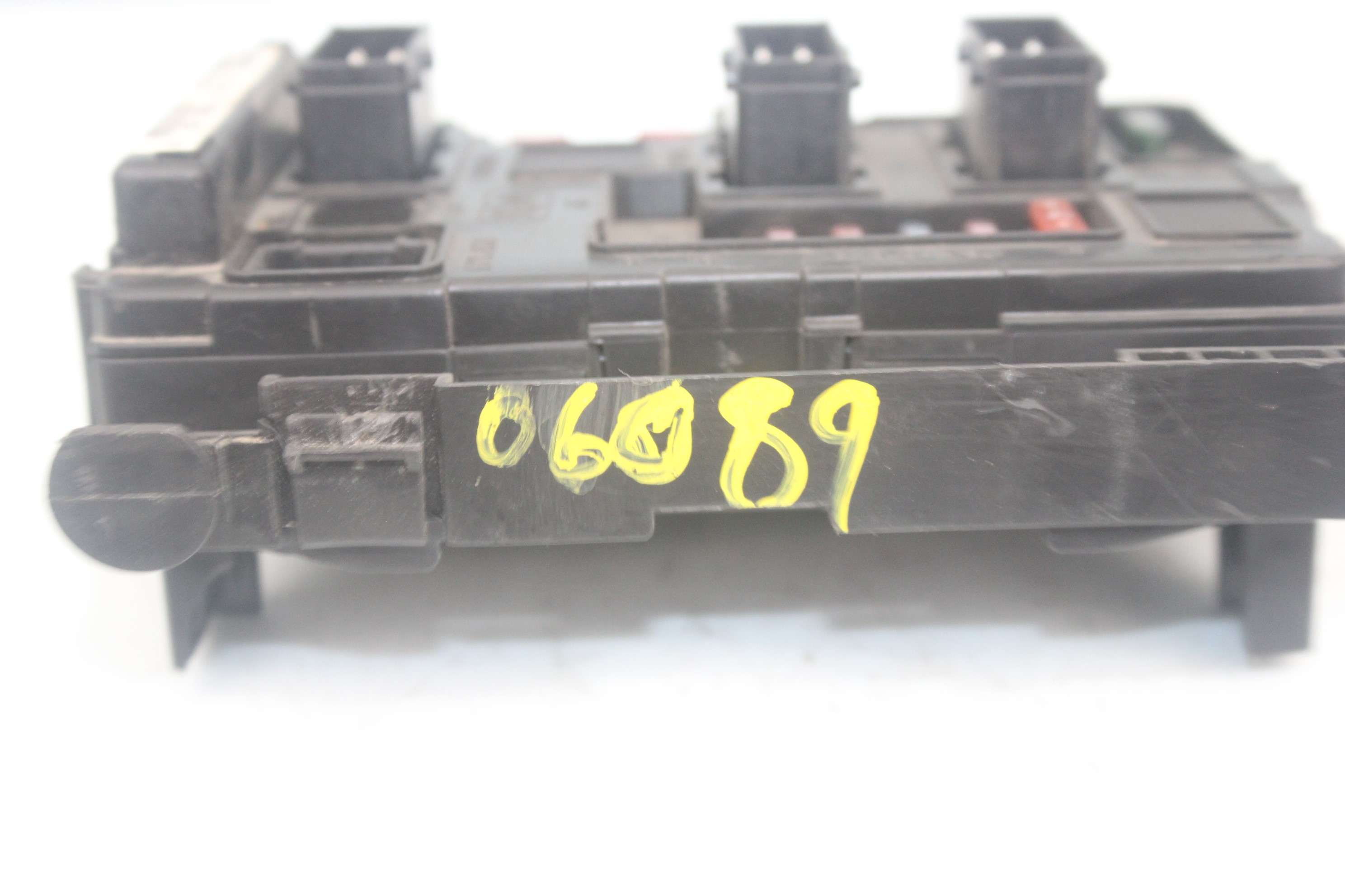 Caja de relés / fusibles 8HXDV4TD,8HZ,8HX 964349888000 de Citroen C3 ii (sc_) 2009-2016 68 CV - pieza usada