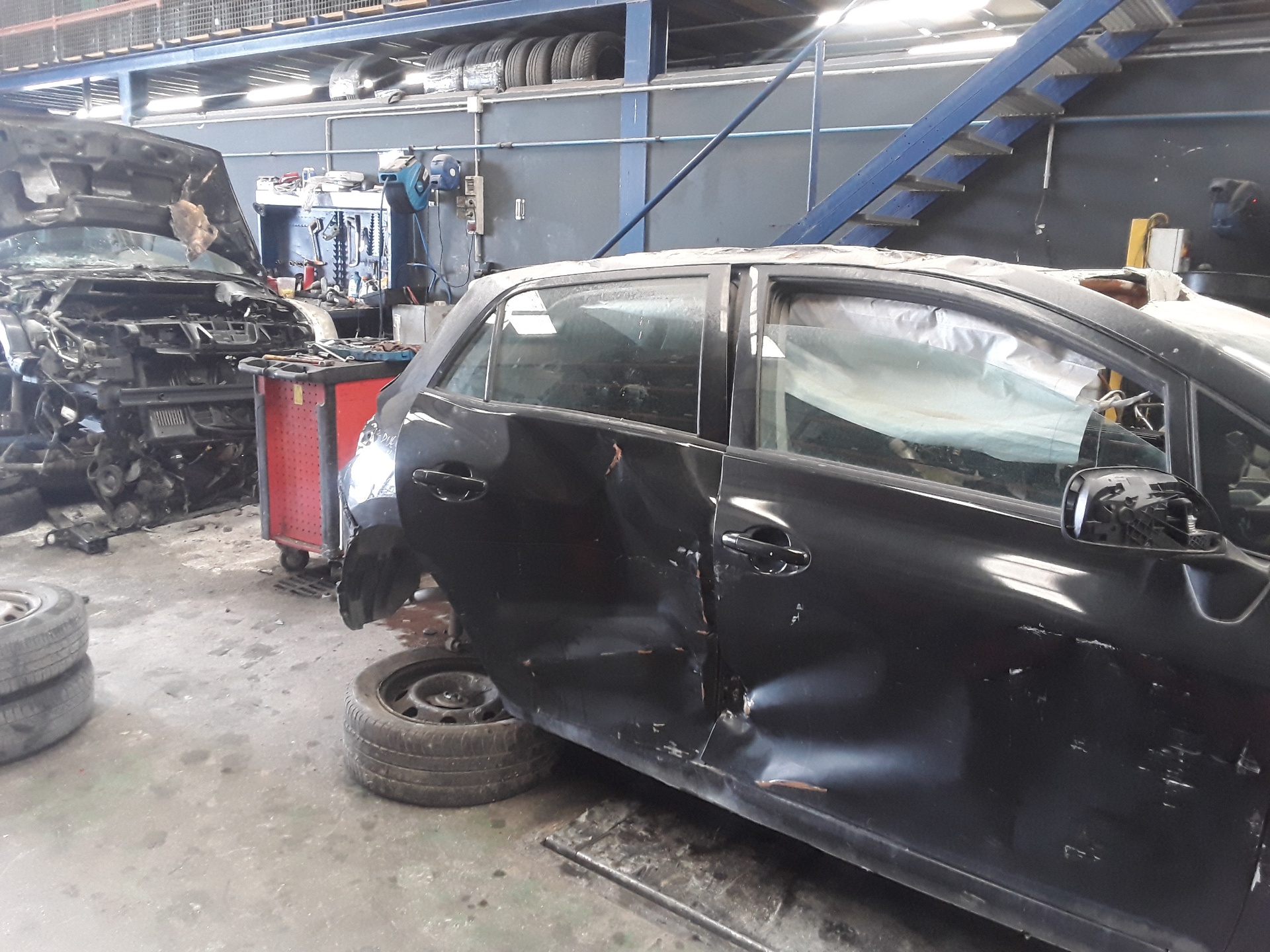 TOYOTA Auris 1 generation (2006-2012) Bal első ajtó zárja A046693 25191104