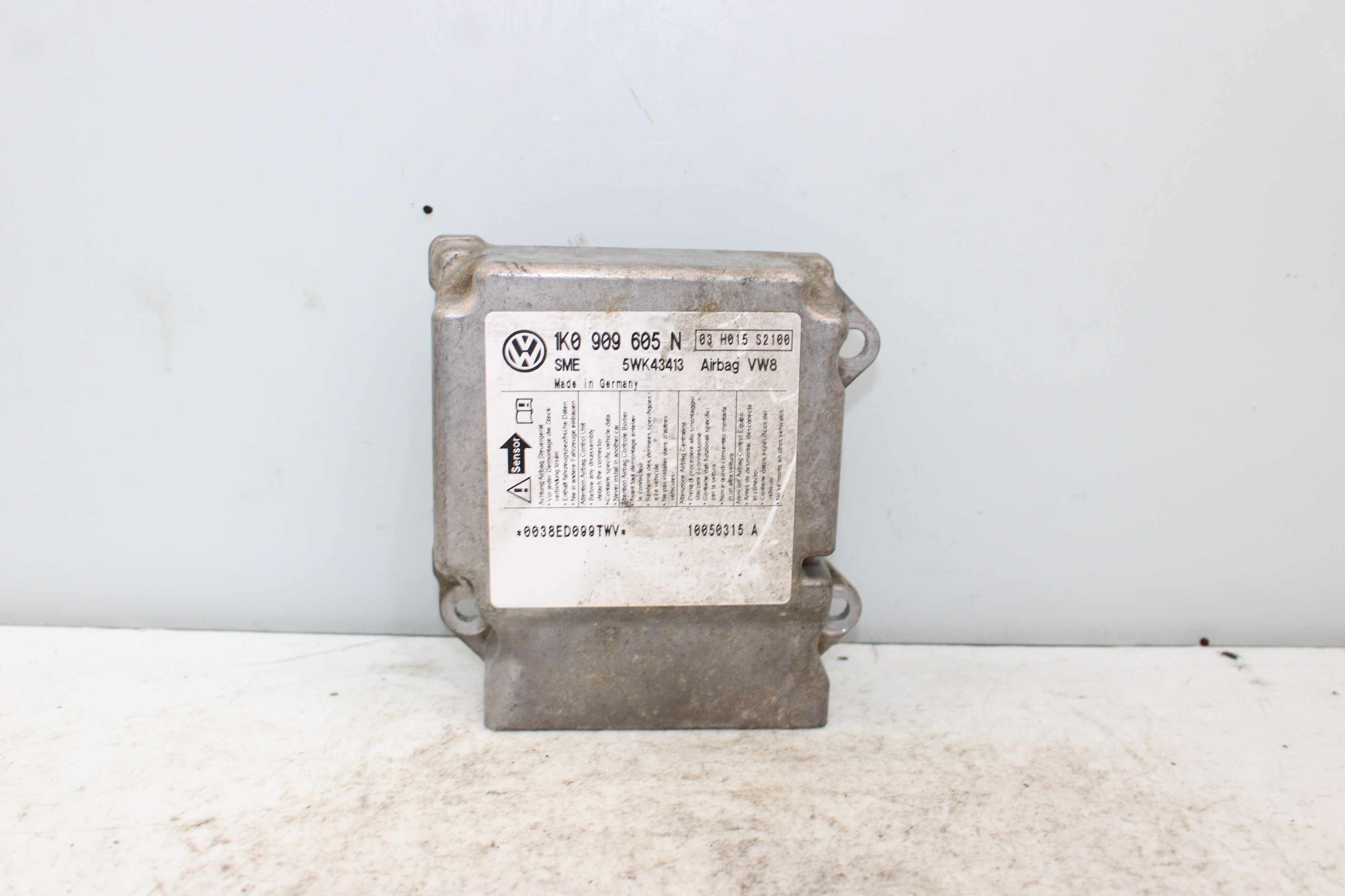 VOLKSWAGEN Golf 6 generation (2008-2015) SRS Control Unit 1K0909605N 25266740