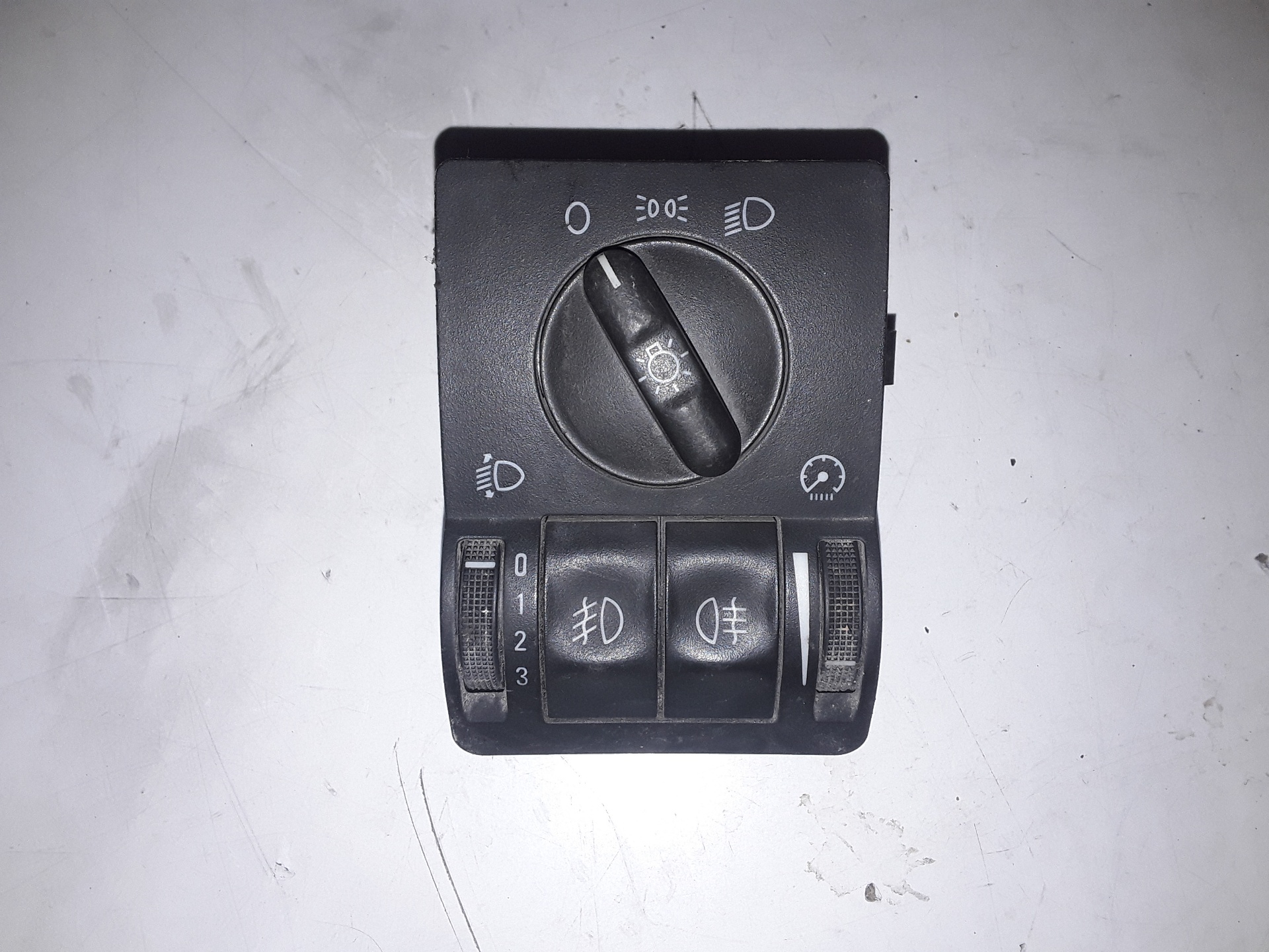 OPEL Tigra 1 generation (1994-2000) Headlight Switch Control Unit 9116609 19254658