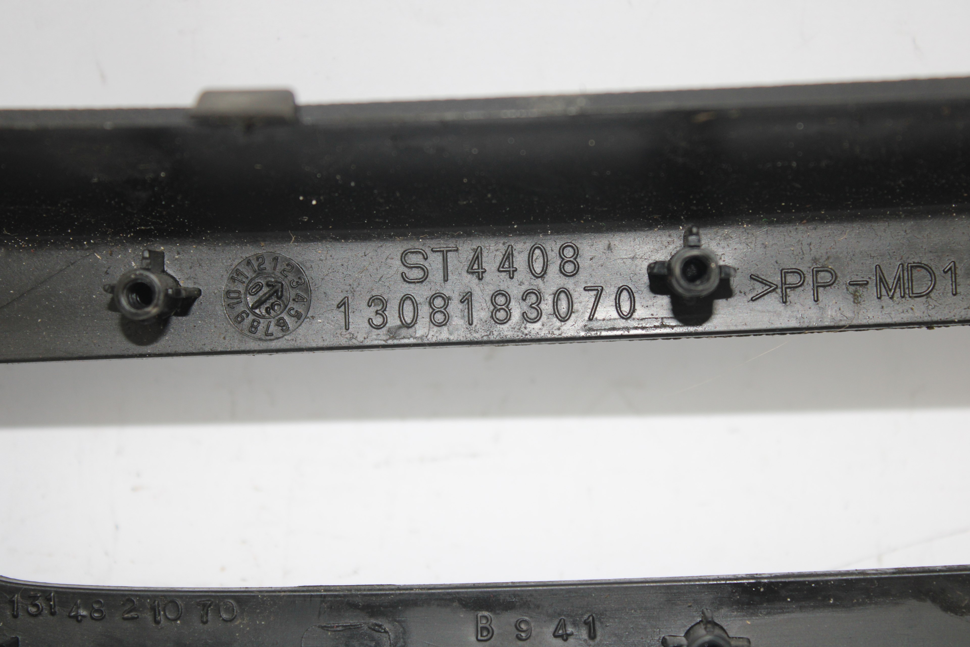 Moldura 1308183070 de Citroen Jumper 2006-2011 - pieza usada