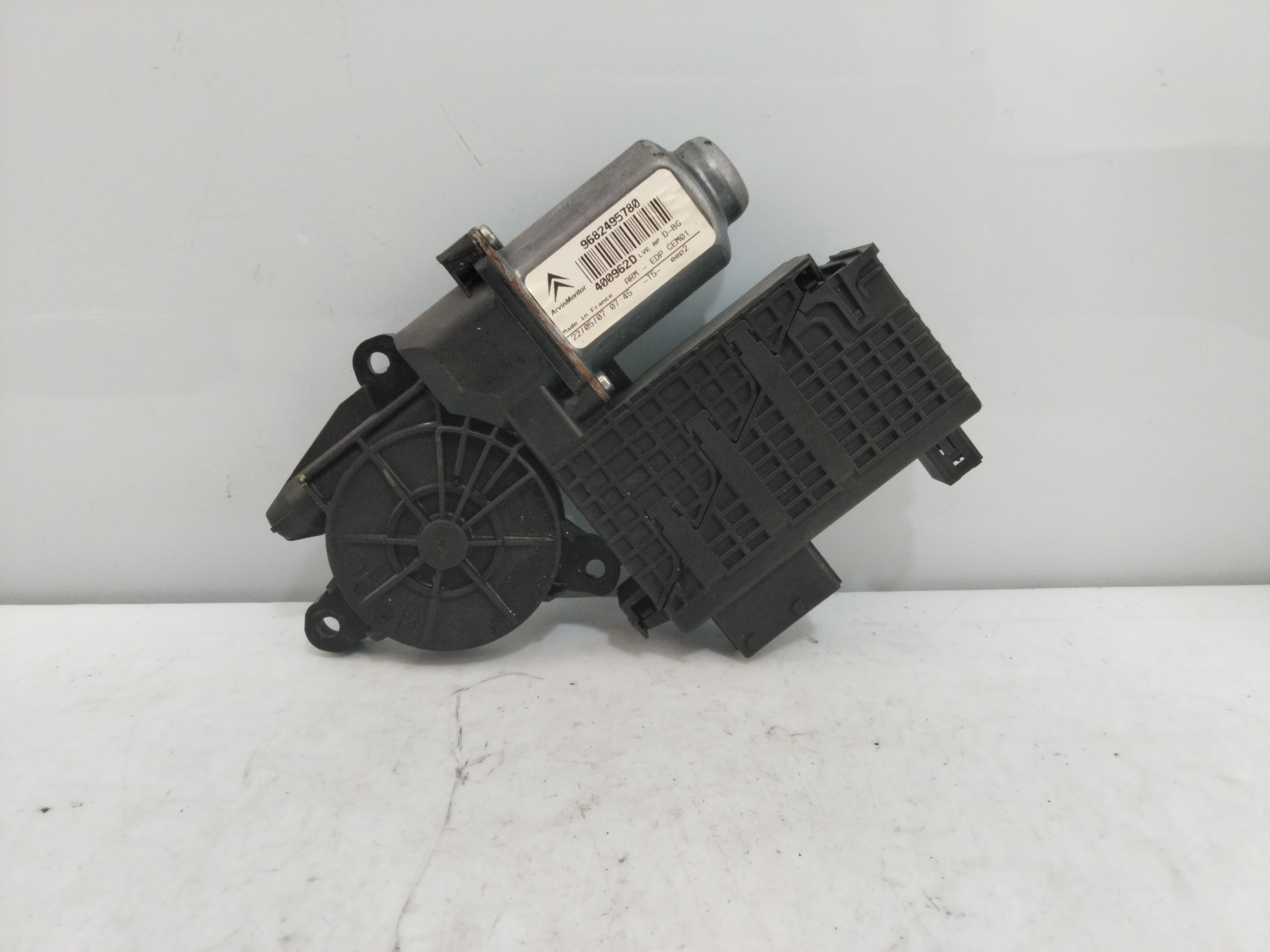 TOYOTA C4 Picasso 1 generation (2006-2013) Moteur de commande de vitre de porte avant droite 9682495780 26032989