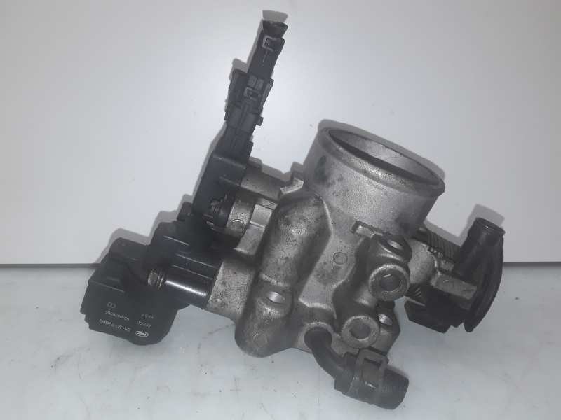 Caja de mariposa 3517022600 de Hyundai Coupe 2002-0
