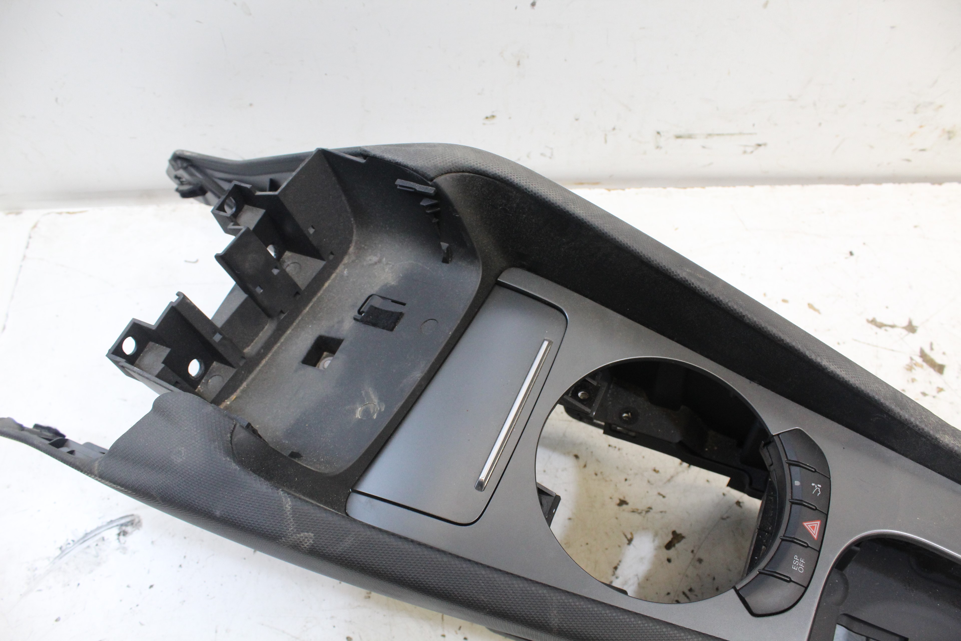 AUDI TT 8J (2006-2014) Armrest 8J0863245H 25187186