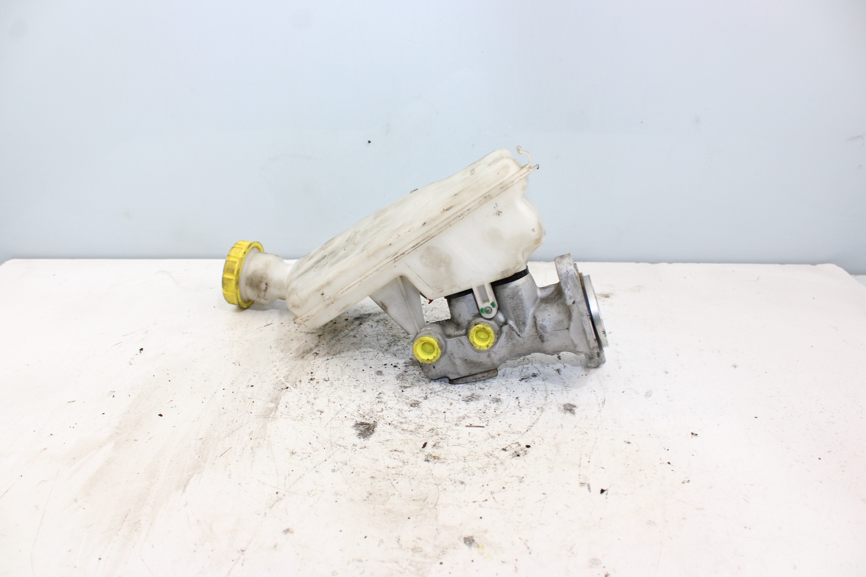 PEUGEOT 208 Peugeot 208 (2012-2015) Brake Cylinder 32069745 25371541