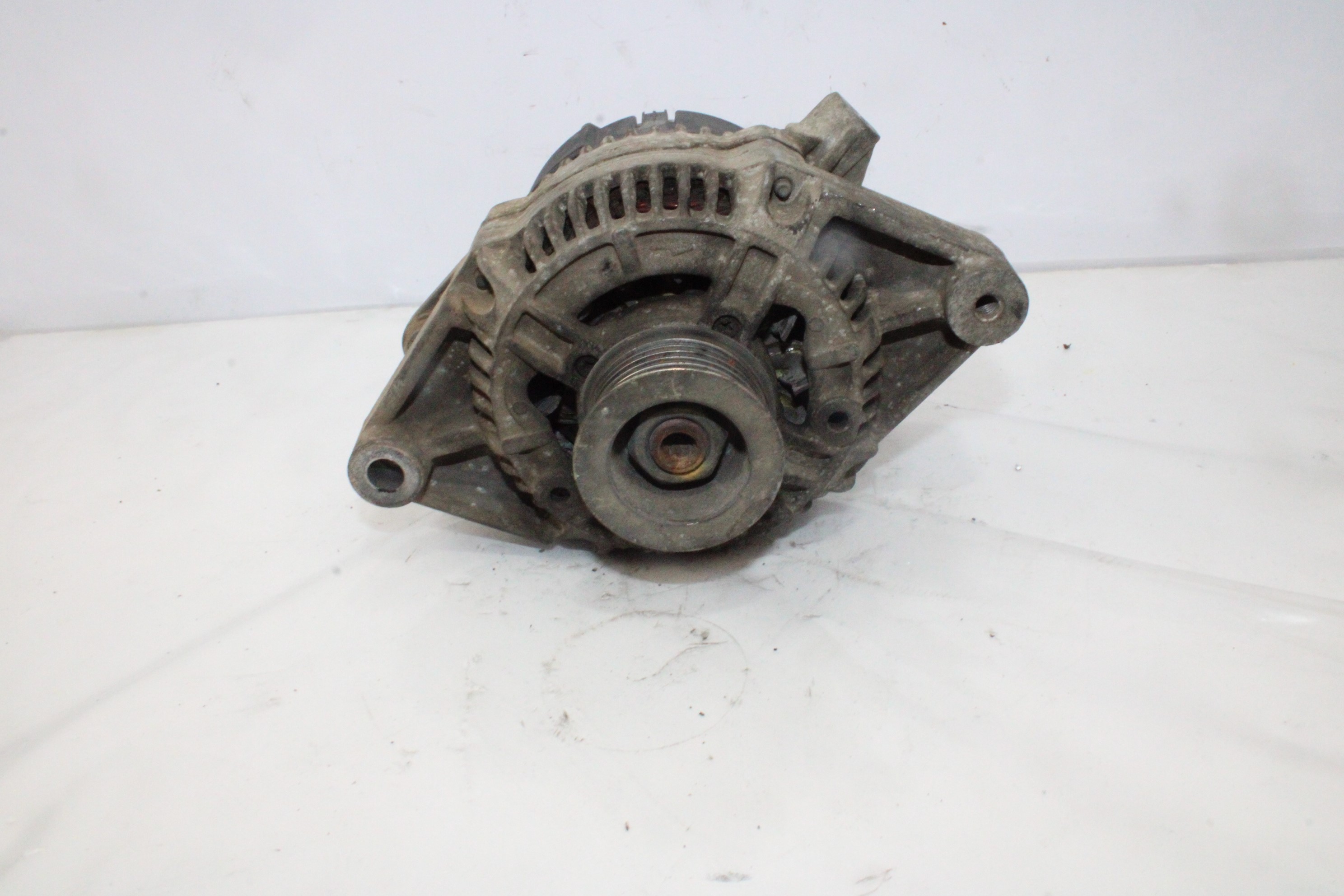 OPEL Vectra B (1995-1999) Alternator 0123120001 20417612