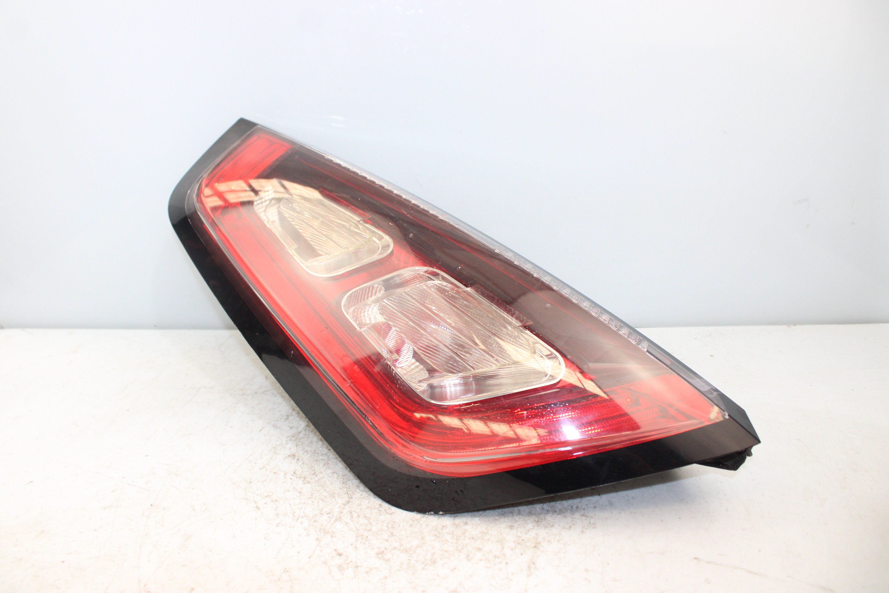 FIAT Grande Punto 1 generation (2006-2008) Rear Left Taillight 518497380 25200257