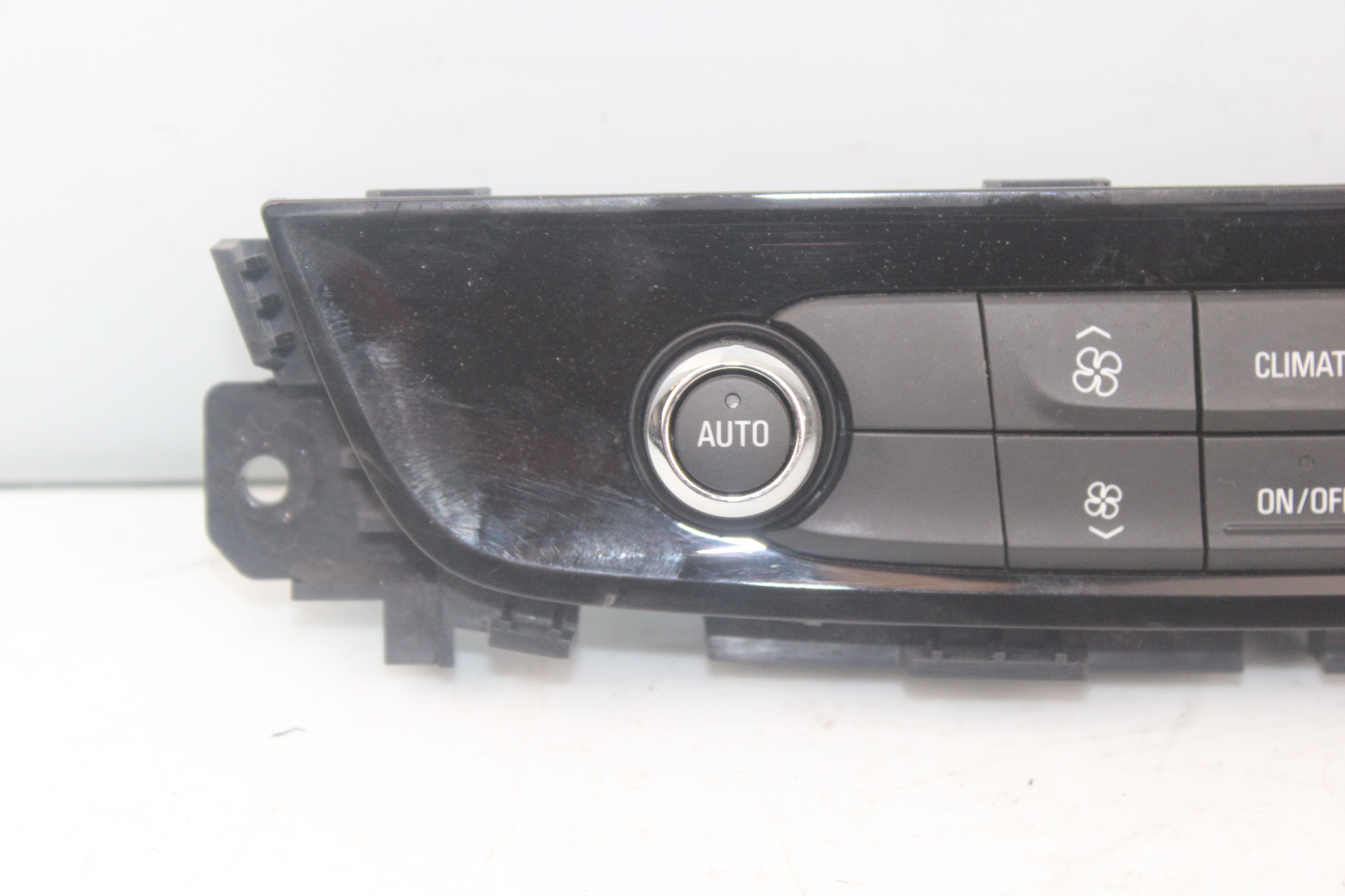 OPEL Insignia B (2017-2024) Climate  Control Unit 39113537 24062940