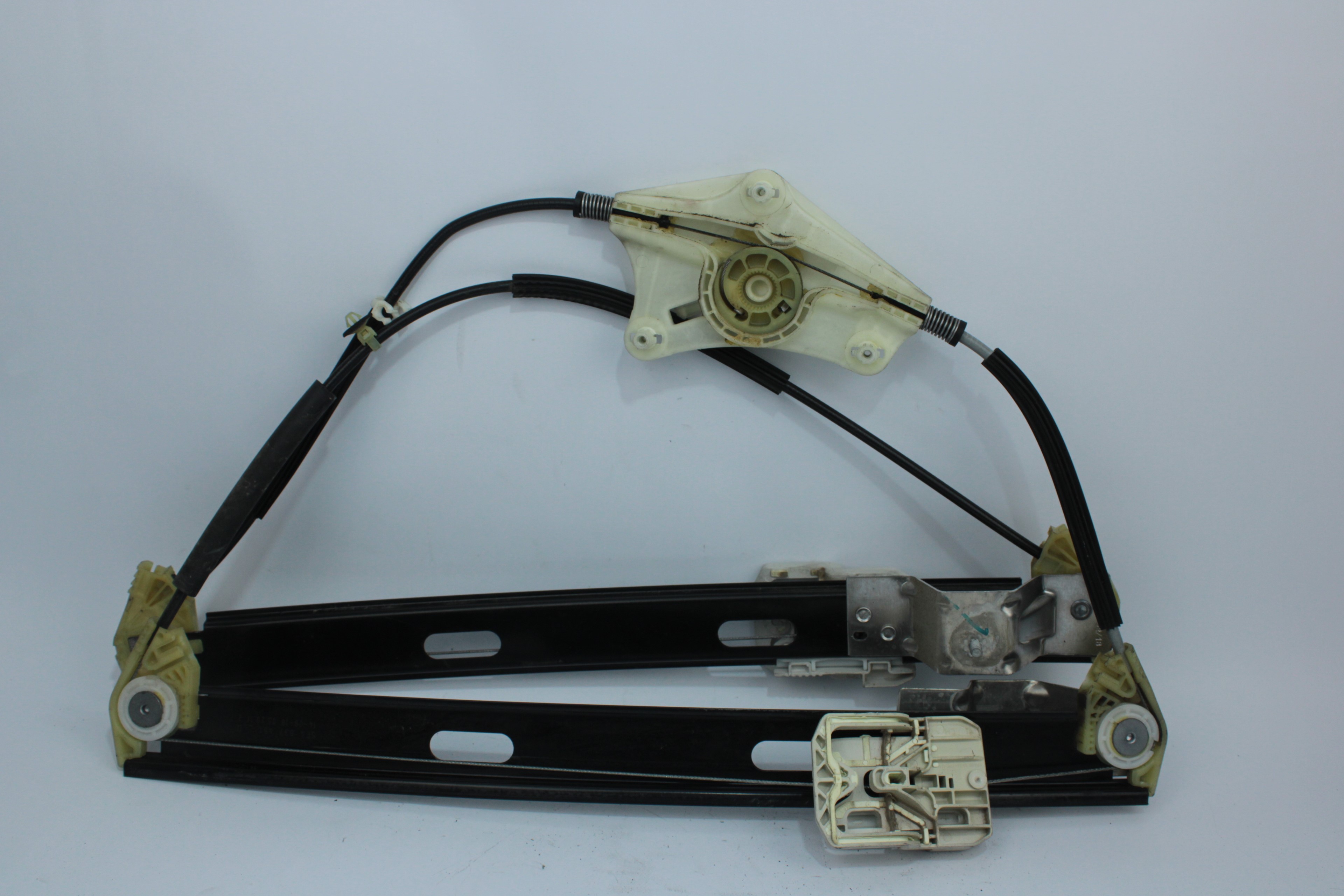 SEAT Leon 3 generation (2012-2020) Regulator de geam ușă stânga față 5F4837461D 19343821