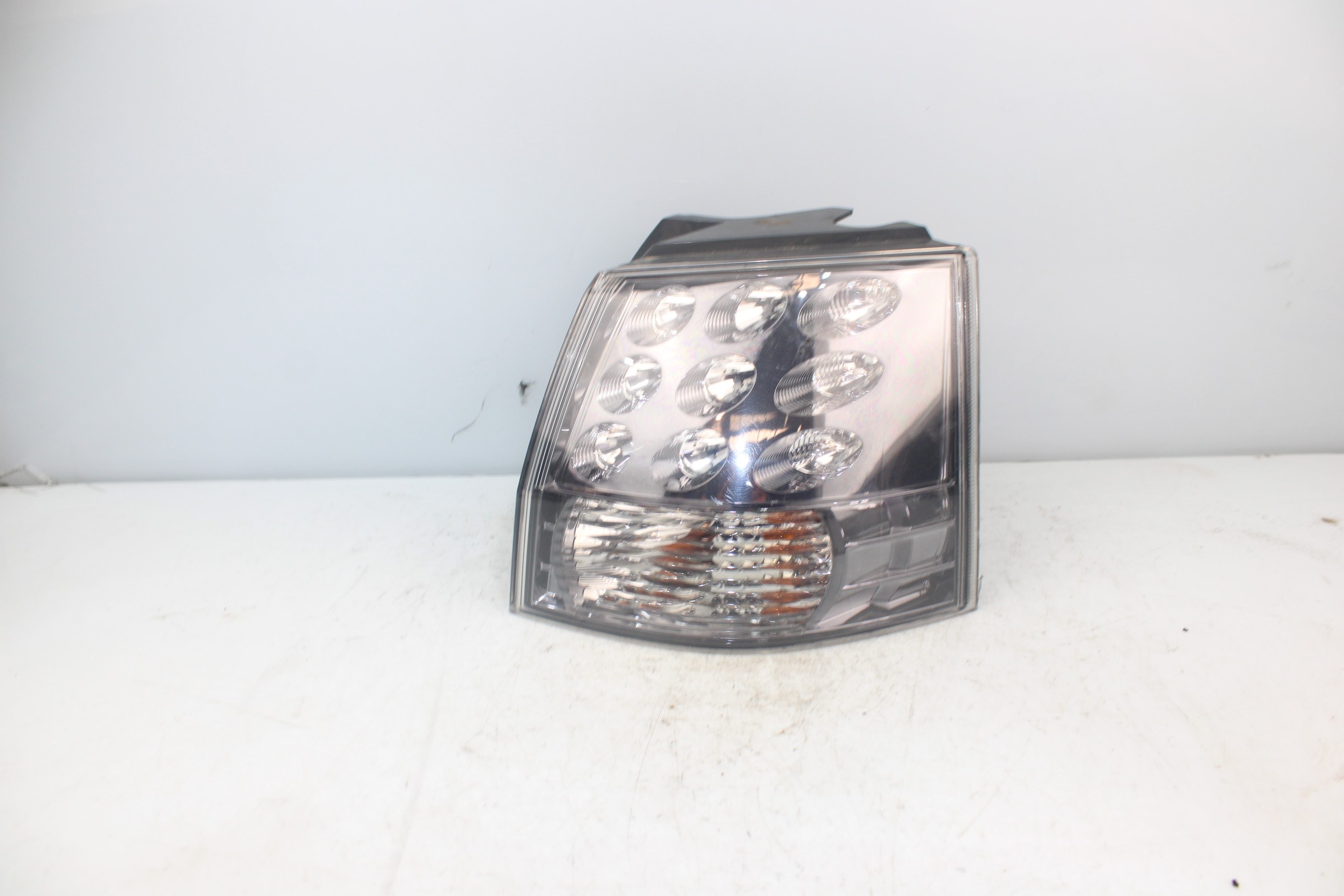 MITSUBISHI Outlander 2 generation (2005-2013) Rear Right Taillight Lamp 22087920 25188210