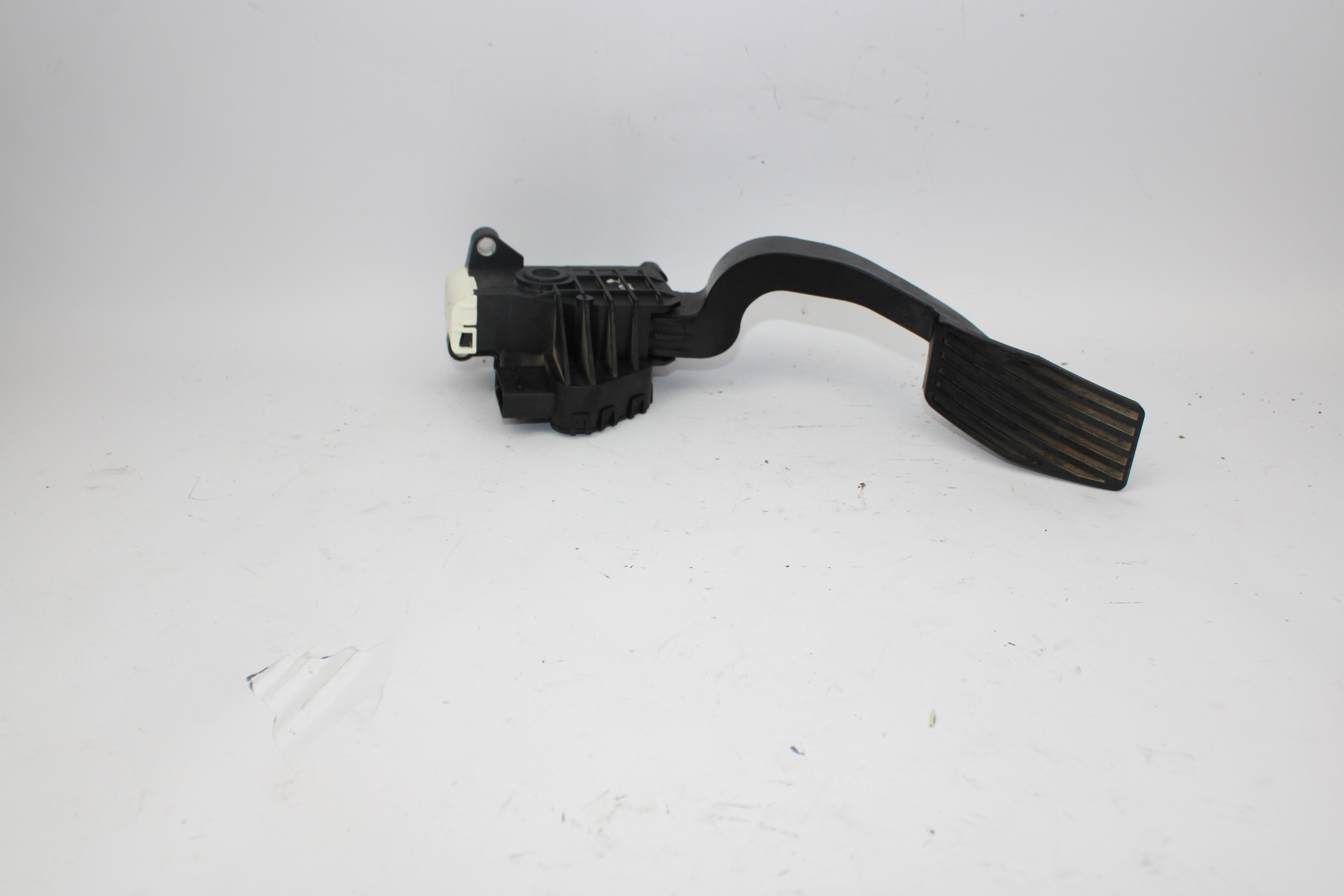 OPEL Corsa D (2006-2020) Throttle Pedal 13305804 19347453