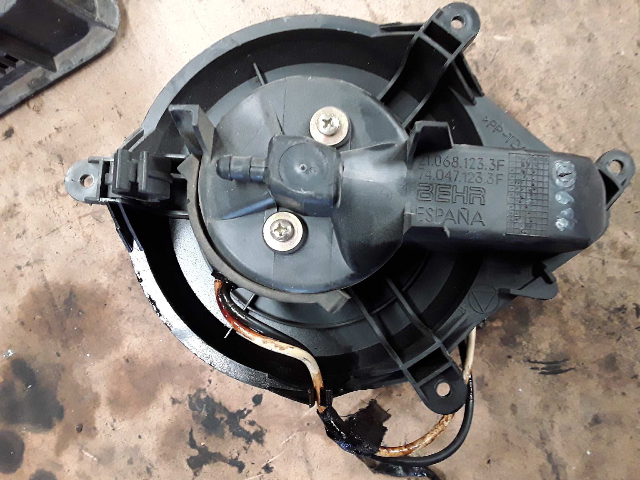 CITROËN Xsara 1 generation (1997-2004) Heater Blower Fan 740471233F 19012720