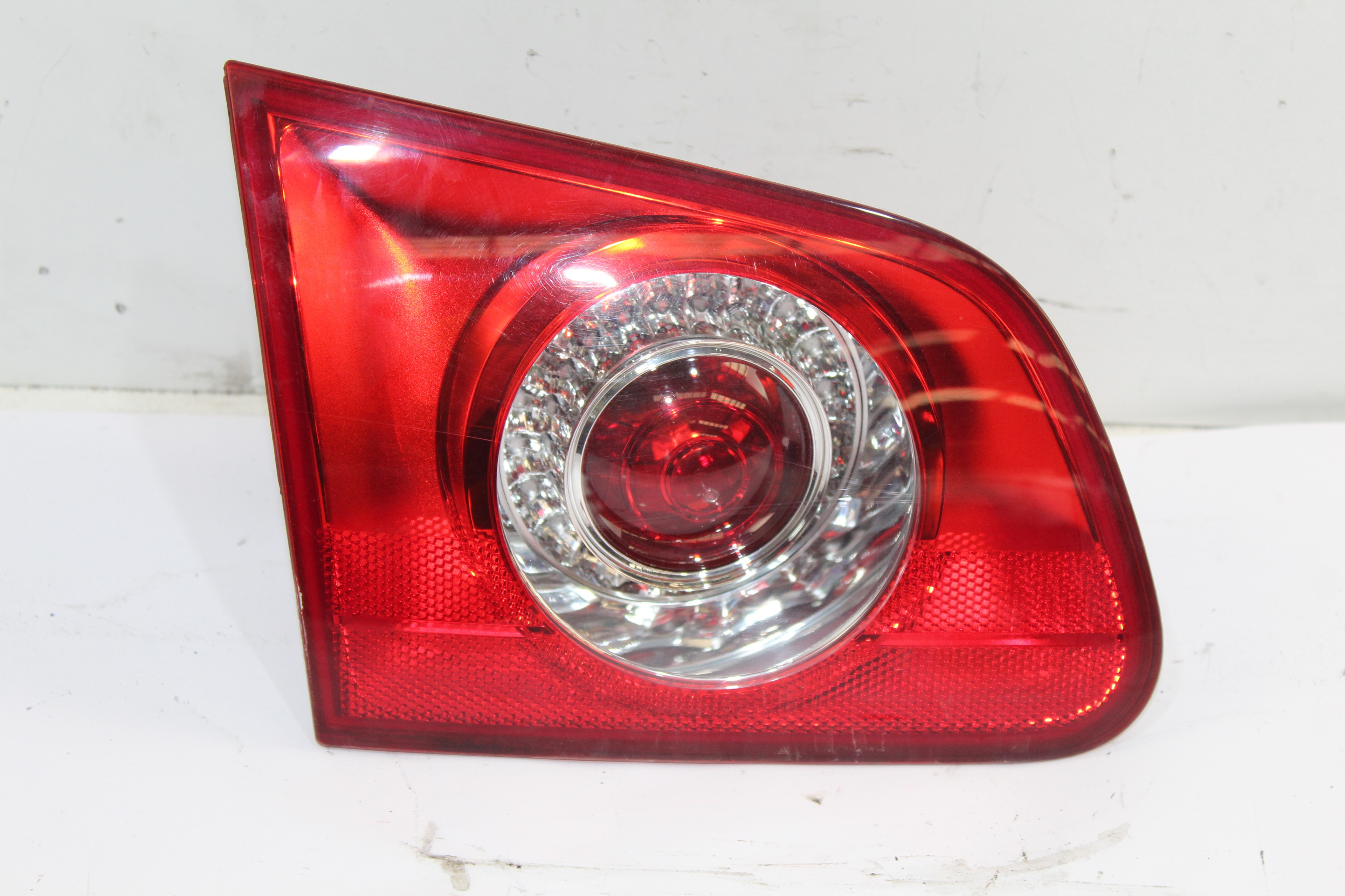 VOLKSWAGEN Passat B6 (2005-2010) Rear Left Taillight 3C9945093 26030455