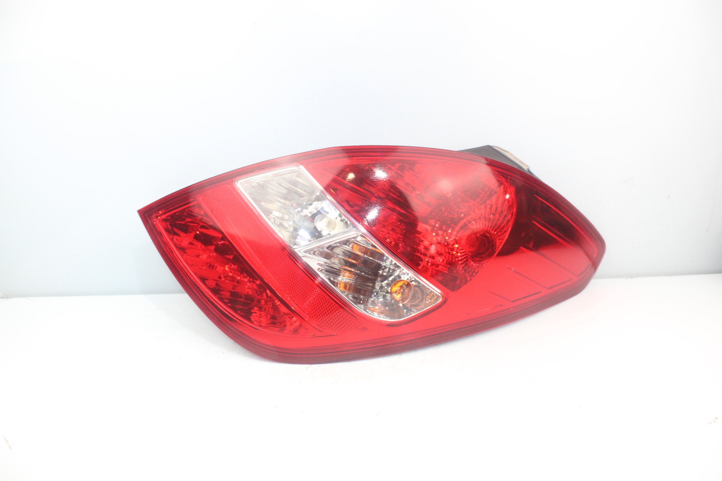 HYUNDAI i20 PB (1 generation) (2008-2014) Rear Right Taillight Lamp 924024P000 24063372
