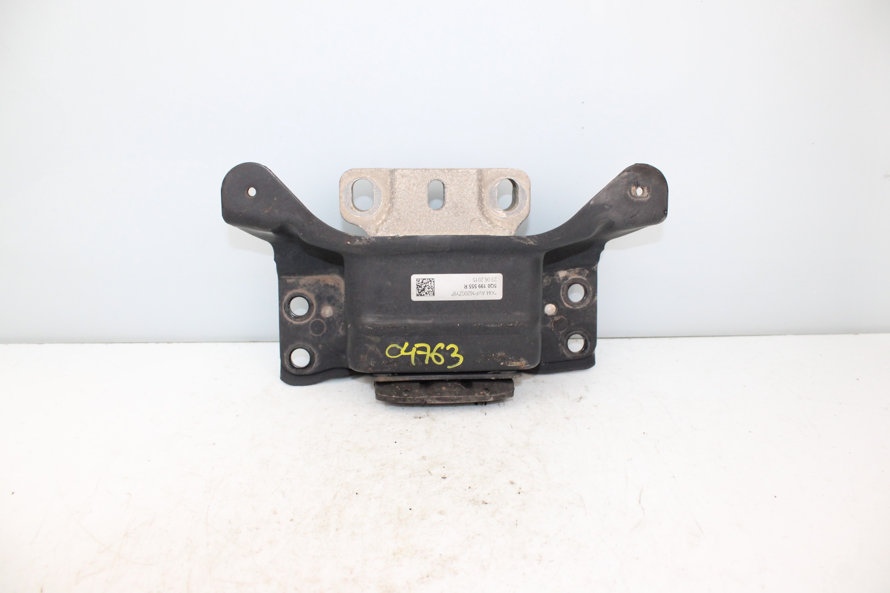 SEAT Leon 3 generation (2012-2020) Left Side Engine Mount 5Q0199555R 22745470