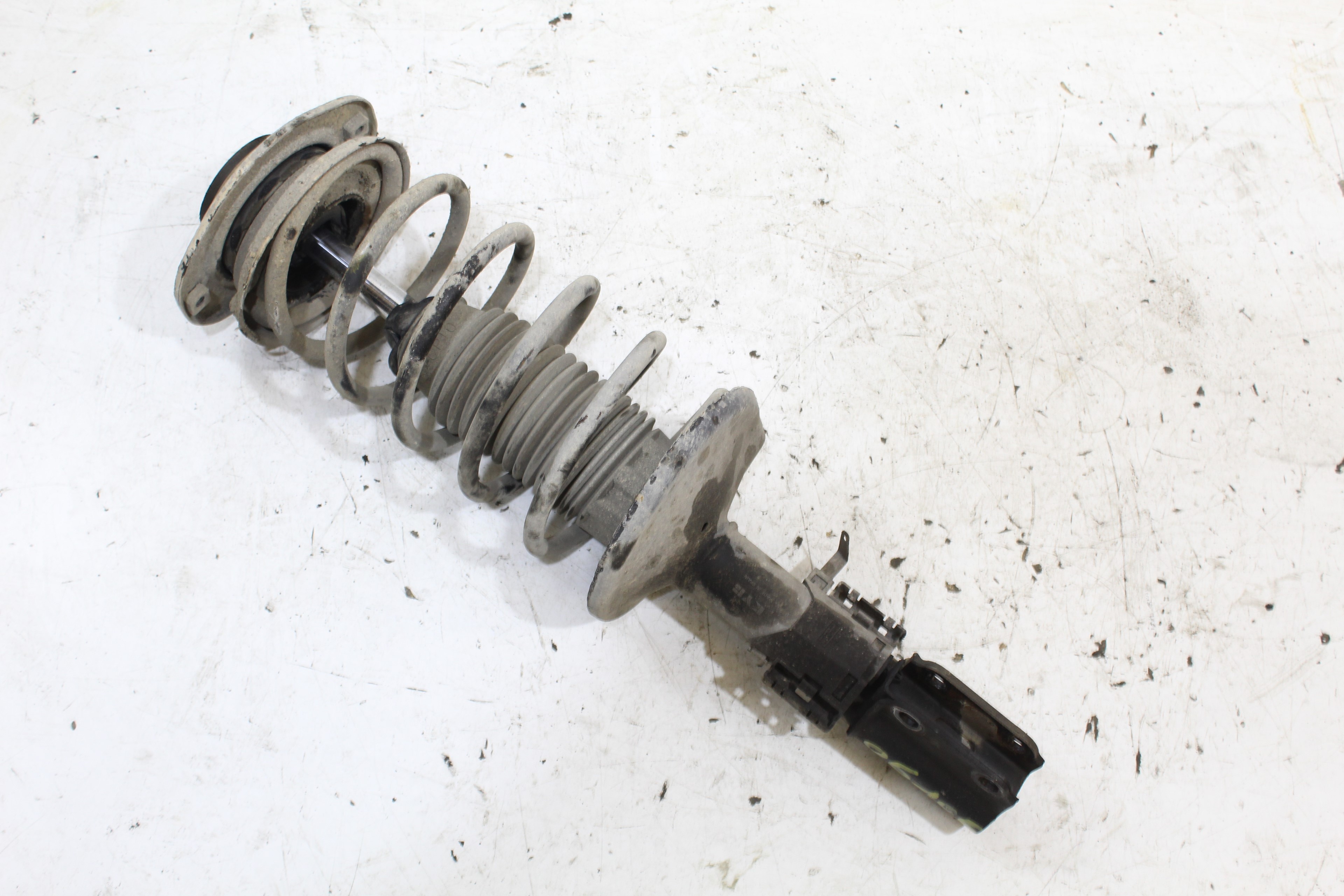 RENAULT Express Front Right Shock Absorber NOTIENEREF 23889308