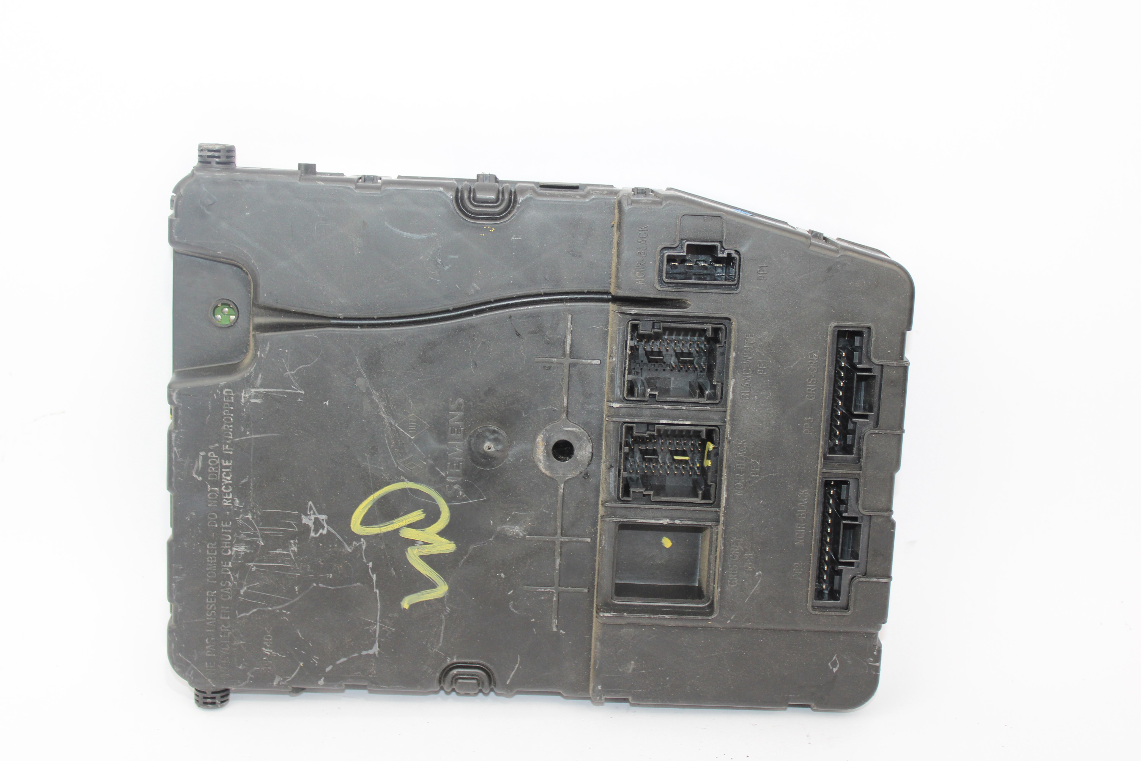 Caja de relés / fusibles 8200724363 de Renault Megane ii 2002-2009
