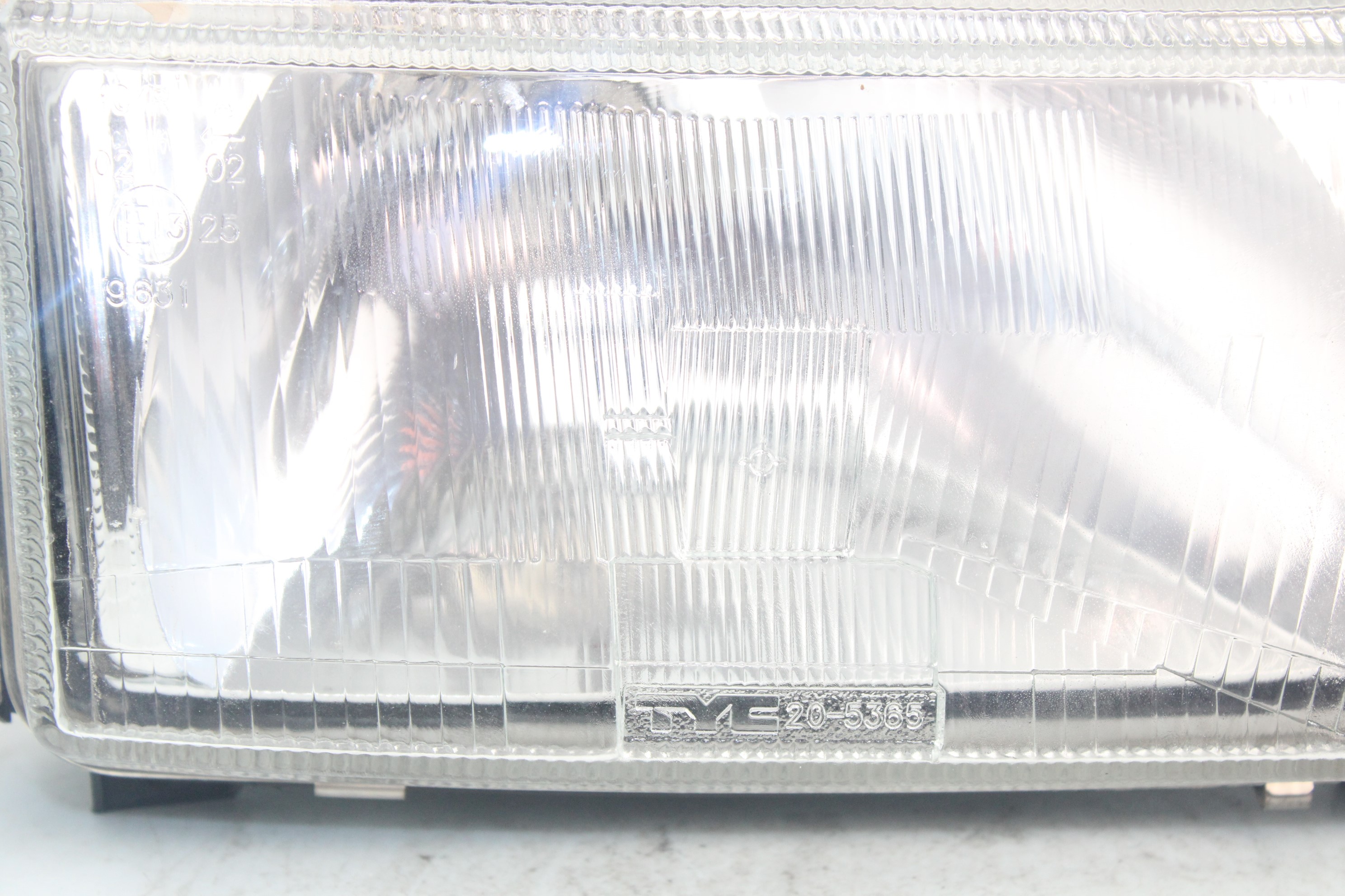 SEAT Ibiza 2 generation (1993-2002) Front Right Headlight 205365B 23790118