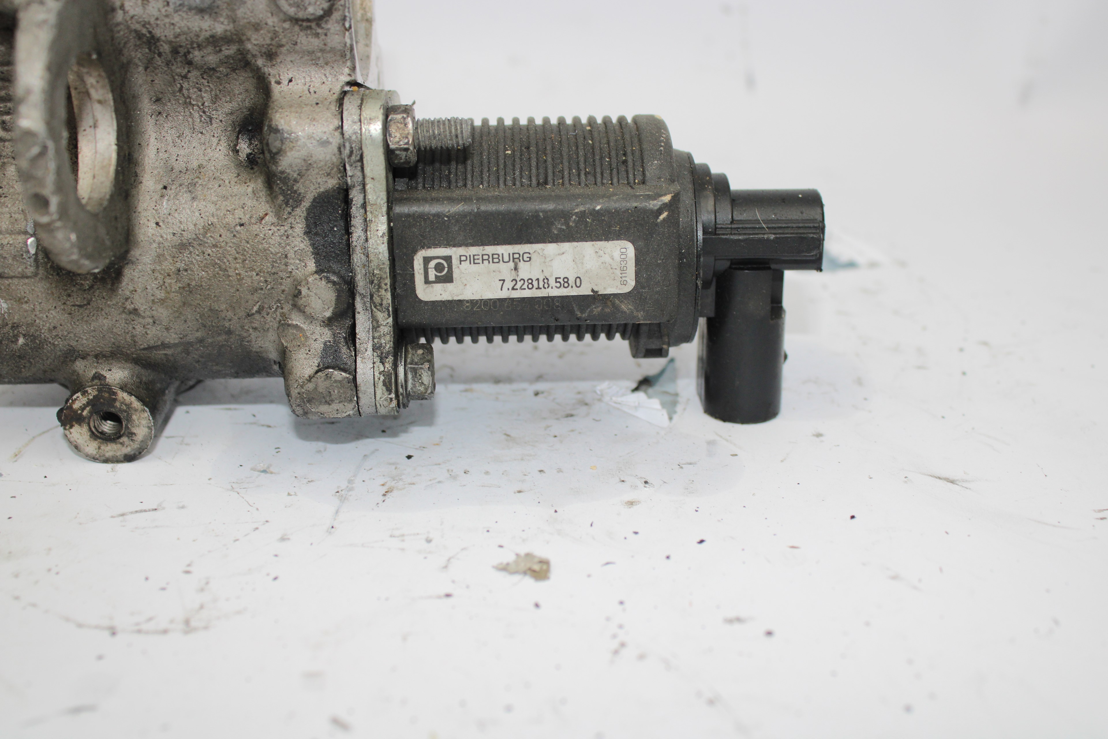 RENAULT Clio 2 generation (1998-2013) EGR Valve 255366 19336331