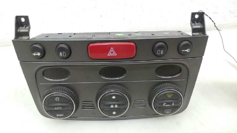 NISSAN 147 2 generation (2004-2010) Unitate de control al climei 01560513720,01560513720 18978270