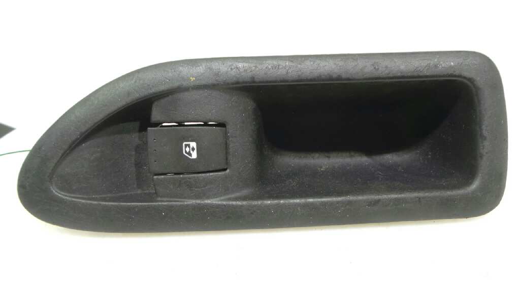 RENAULT Laguna 2 generation (2001-2007) Rear Right Door Window Control Switch 8200016013, 8200016013 18899404