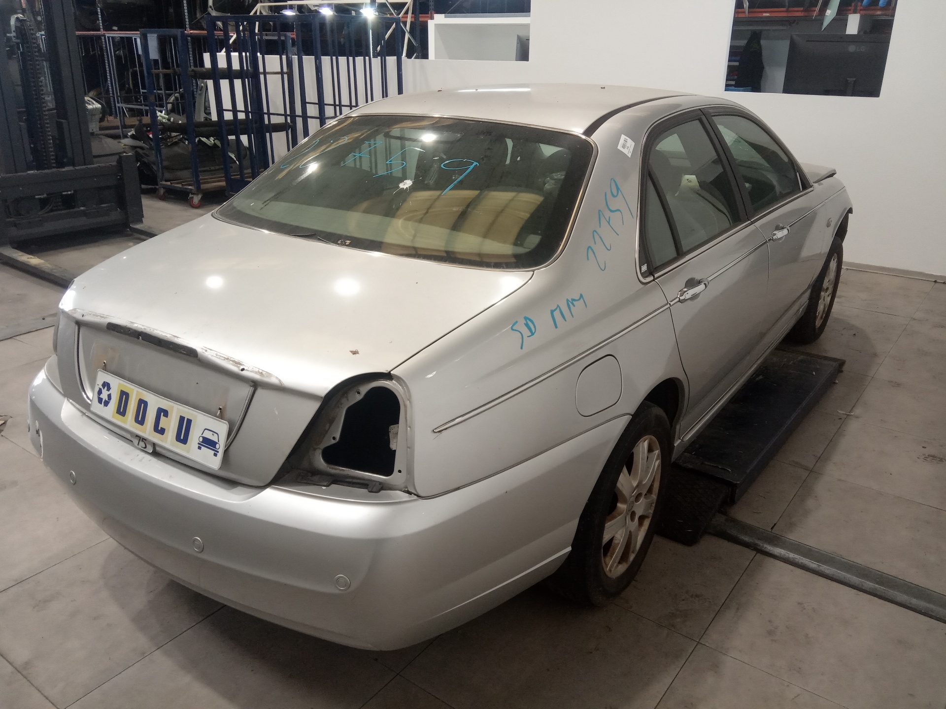 TOYOTA Höger främre dörr BDA500120 25167030