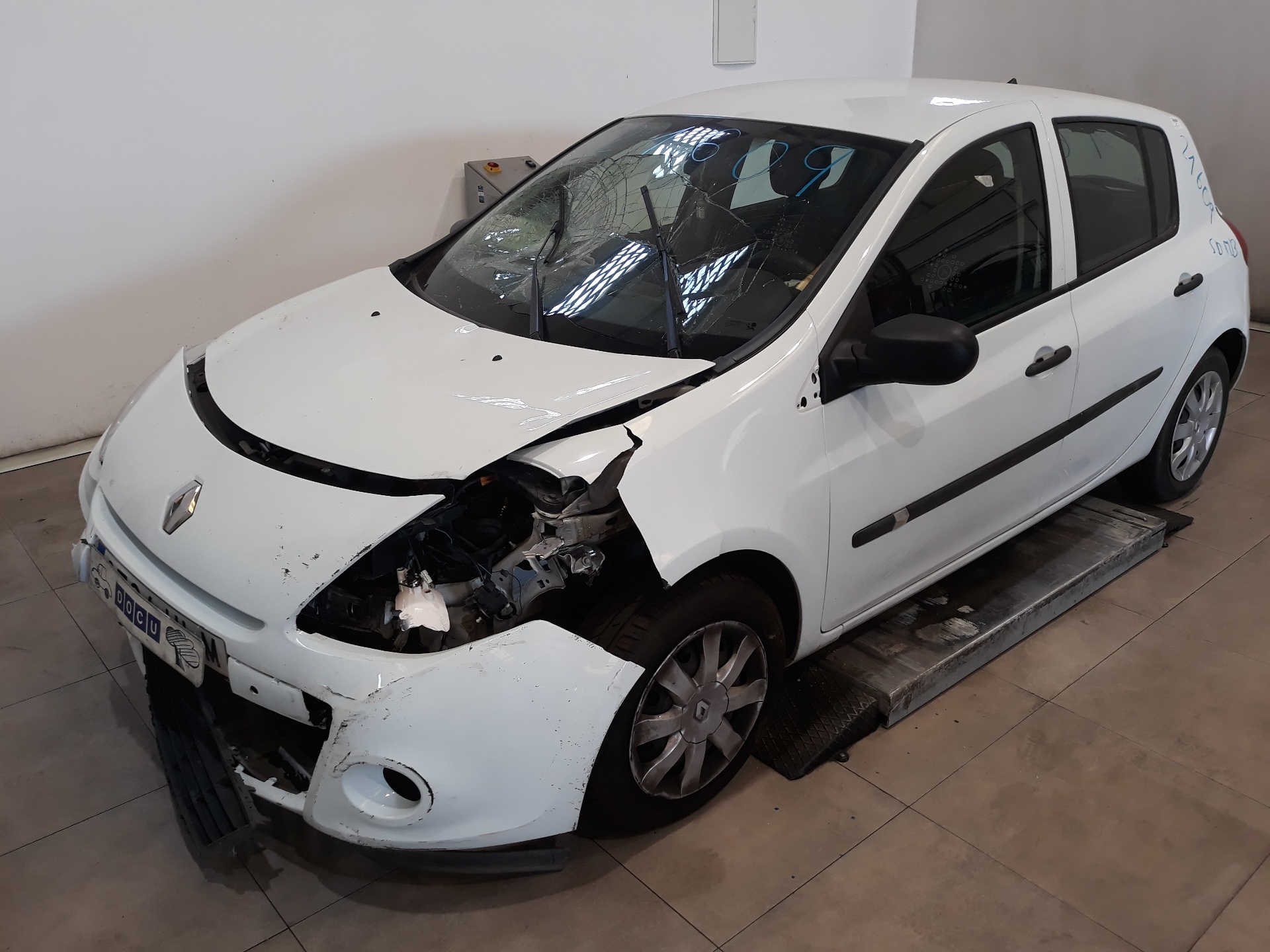 RENAULT Clio 3 generation (2005-2012) Galinė kairė vidinė atidarymo rankelėlė 310579,310579 26088921