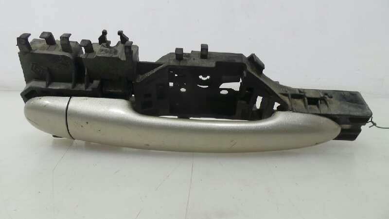 RENAULT Megane 2 generation (2002-2012) Rear right door outer handle 7701474437 26081471