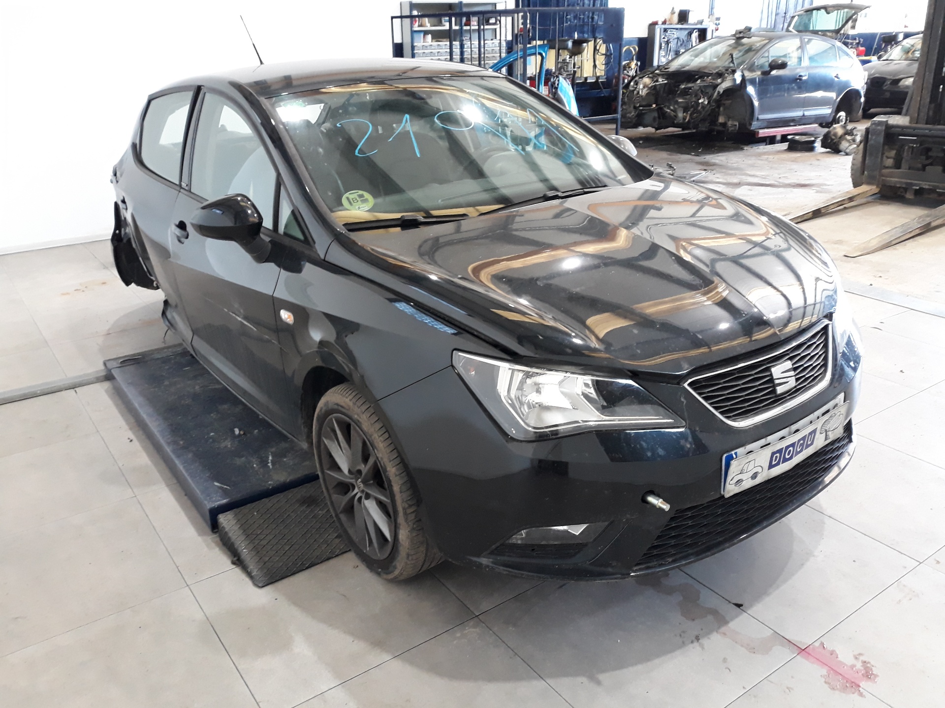 SEAT Ibiza 4 generation (2008-2017) Galinio dangčio (bagažinės) valytuvo varikliukas 6J4955711A, 6J4955711A 19161927