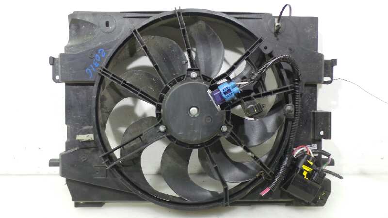 DACIA Sandero 2 generation (2013-2020) Diffuser Fan 214818009R, 214818009R 25169933