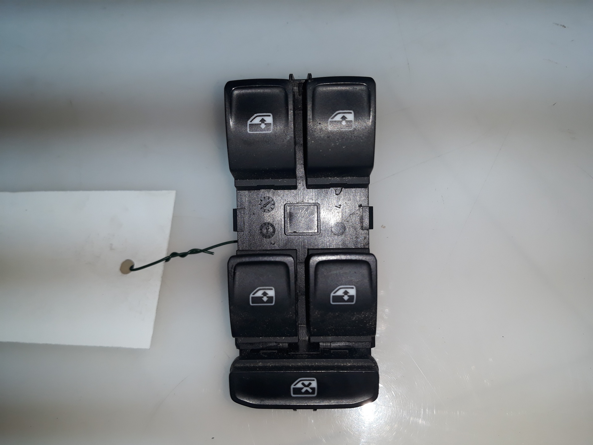 VOLKSWAGEN Passat B8 (2014-2023) Front Left Door Window Switch 5G0959857D, 5G0959857D 19117634