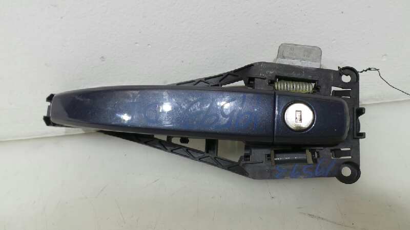 OPEL Corsa D (2006-2020) Наружная ручка передней левой двери 13255661, 13255661 25194985
