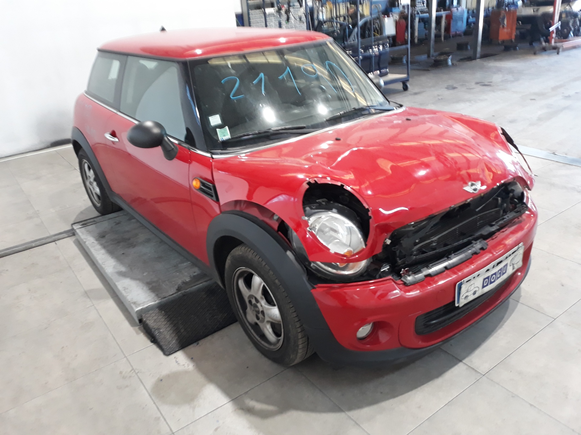 MINI Cooper R56 (2006-2015) Priekšējo kreiso durvju logu pacēlājs 51332756083, 51332756083 19120714