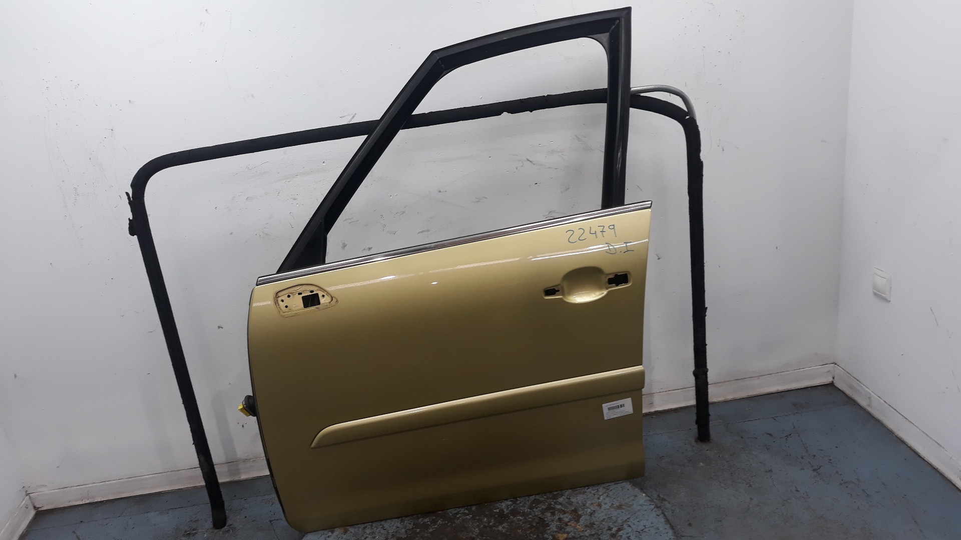 CITROËN C4 Picasso 1 generation (2006-2013) Front Left Door 9002X7 25349308