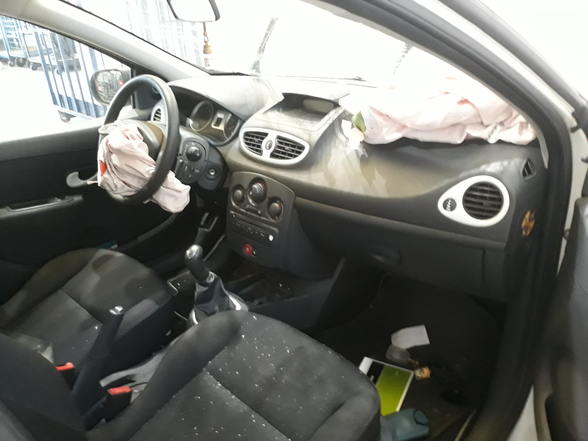 RENAULT Clio 3 generation (2005-2012) Рамка на вътрешната дръжка на предната лява врата 8200310579,310579 26088111