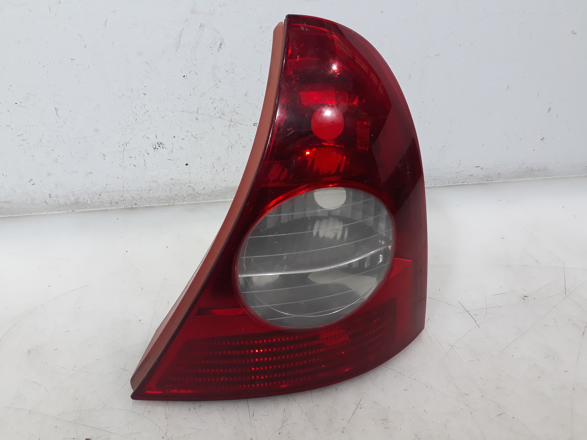 RENAULT Clio 2 generation (1998-2013) Rear Right Taillight Lamp 8200917487,8200917487 19149613