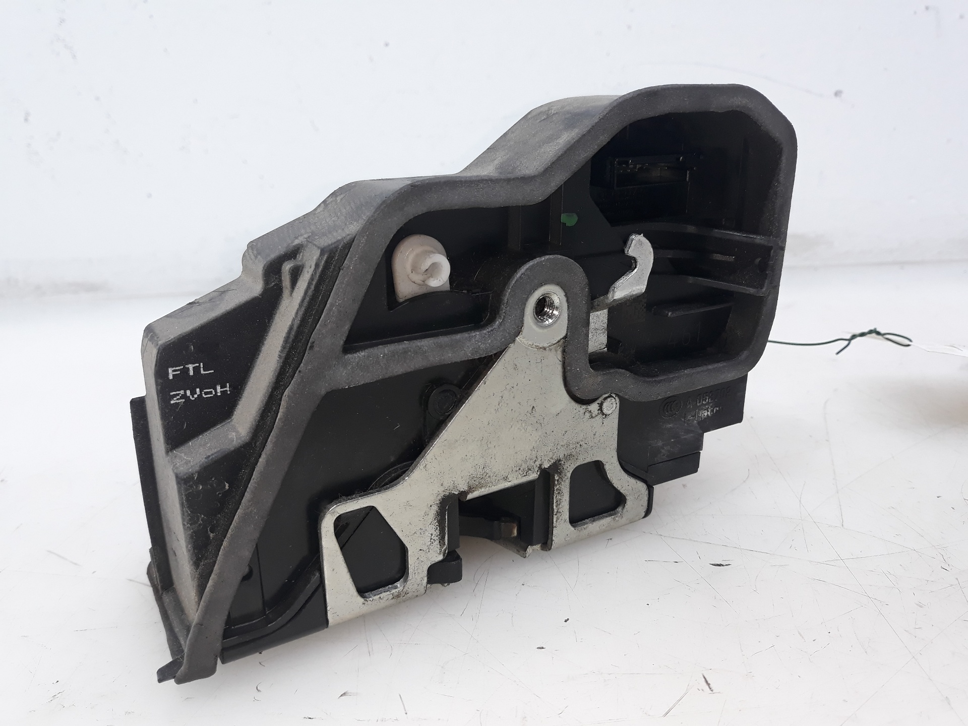 BMW 1 Series E81/E82/E87/E88 (2004-2013) Front Left Door Lock 7229461, 7229461 19140817