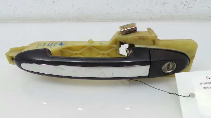 HYUNDAI Santa Fe CM (2006-2013) Poignée extérieure de porte avant gauche 826512B010 26072326