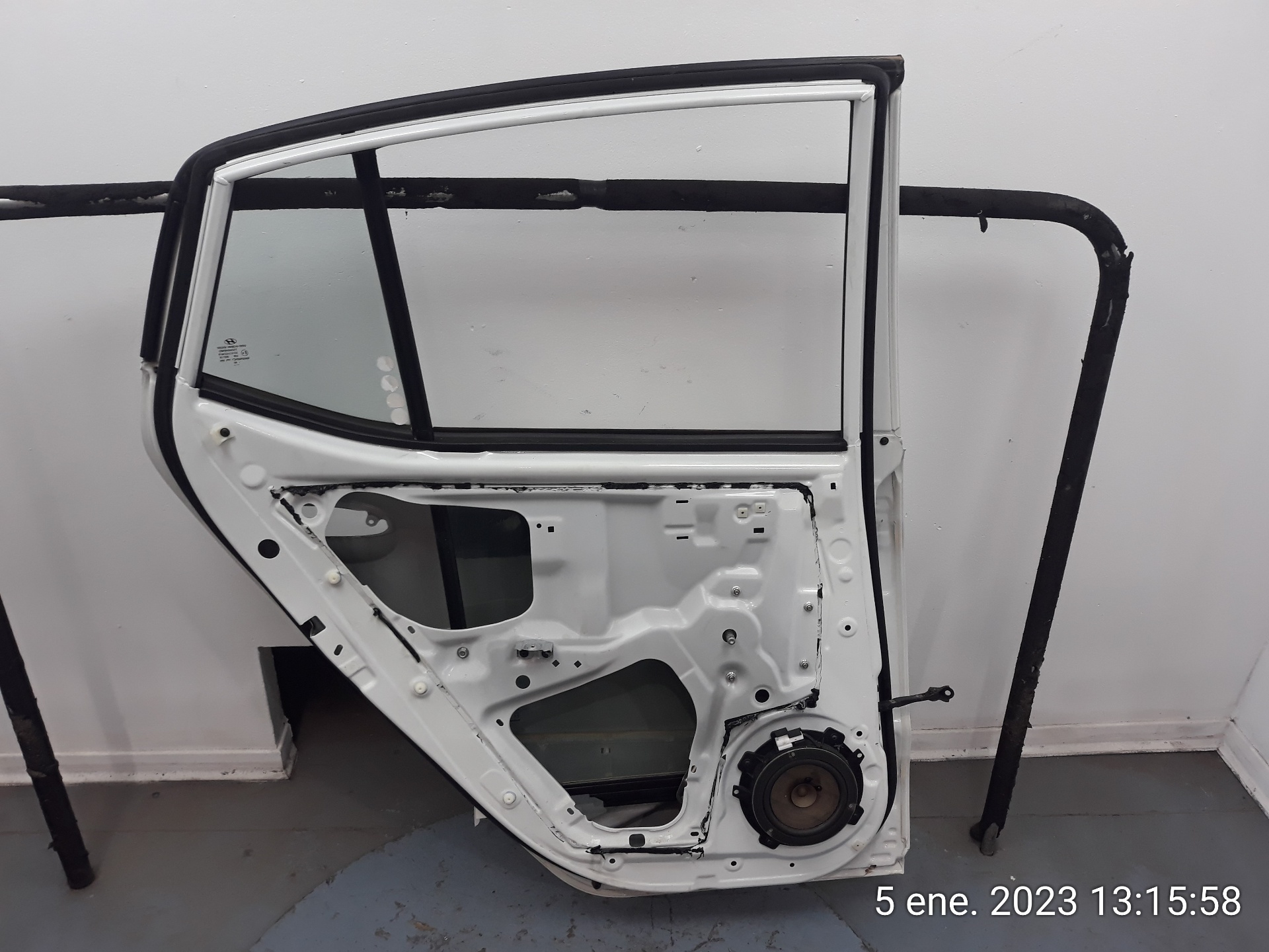 HYUNDAI i10 2 generation (2013-2019) Galinės kairės durys 770030X050 19151249