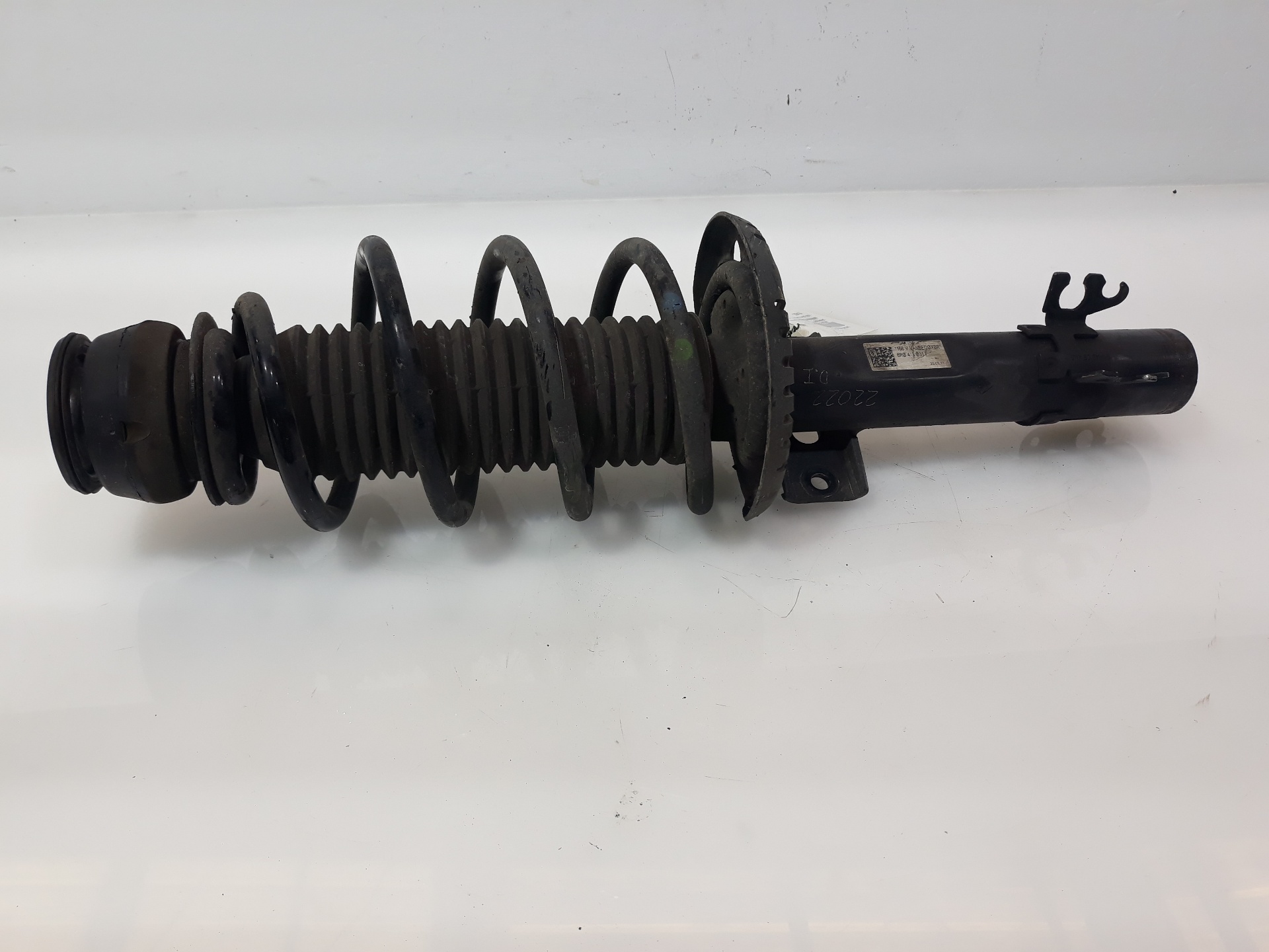 SEAT Ibiza 4 generation (2008-2017) Front Left Shock Absorber 6R0413031F, 6R0413031F 19172209