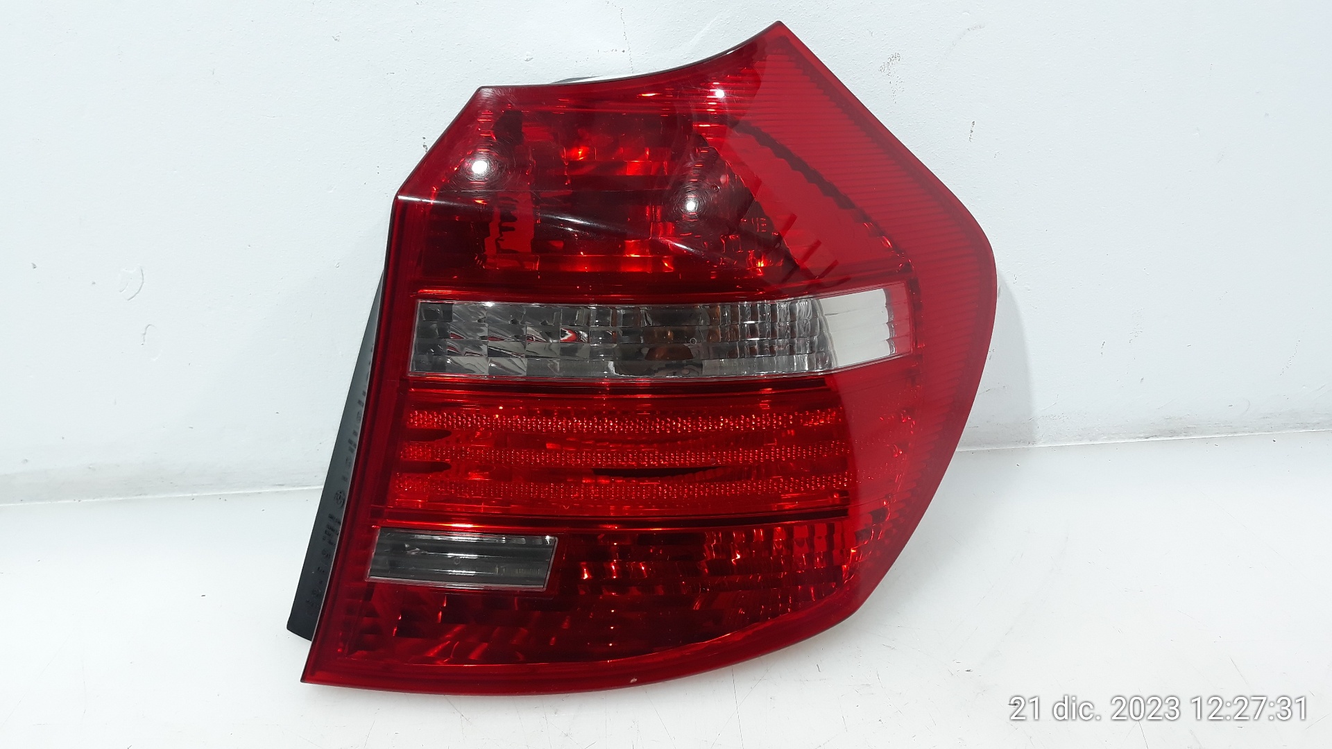 BMW 1 Series E81/E82/E87/E88 (2004-2013) Rear Right Taillight Lamp 716485605, 716485605 25225145