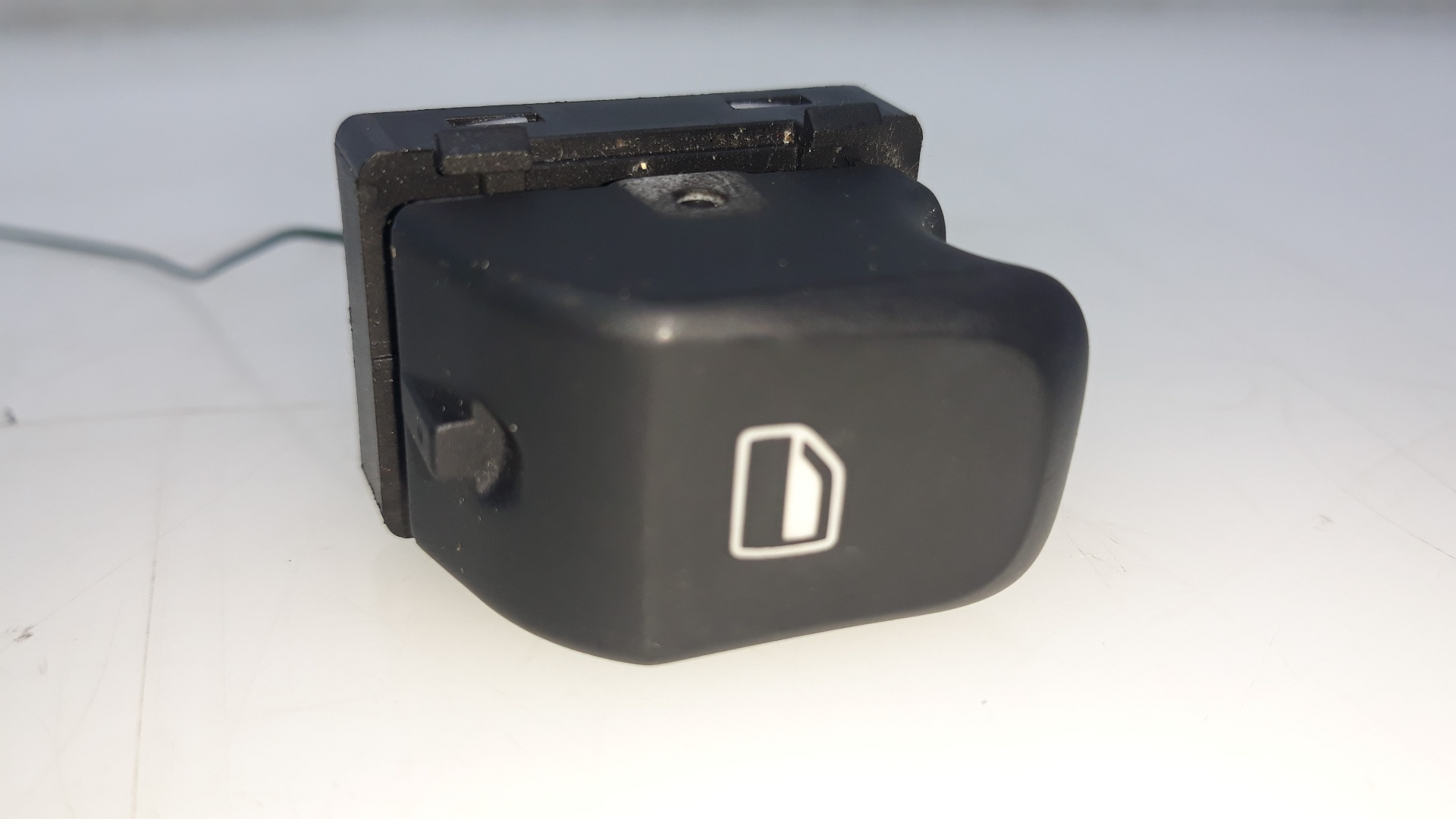 AUDI A1 8X (2010-2020) Front Right Door Window Switch 4G0959855, 4G0959855 26111879